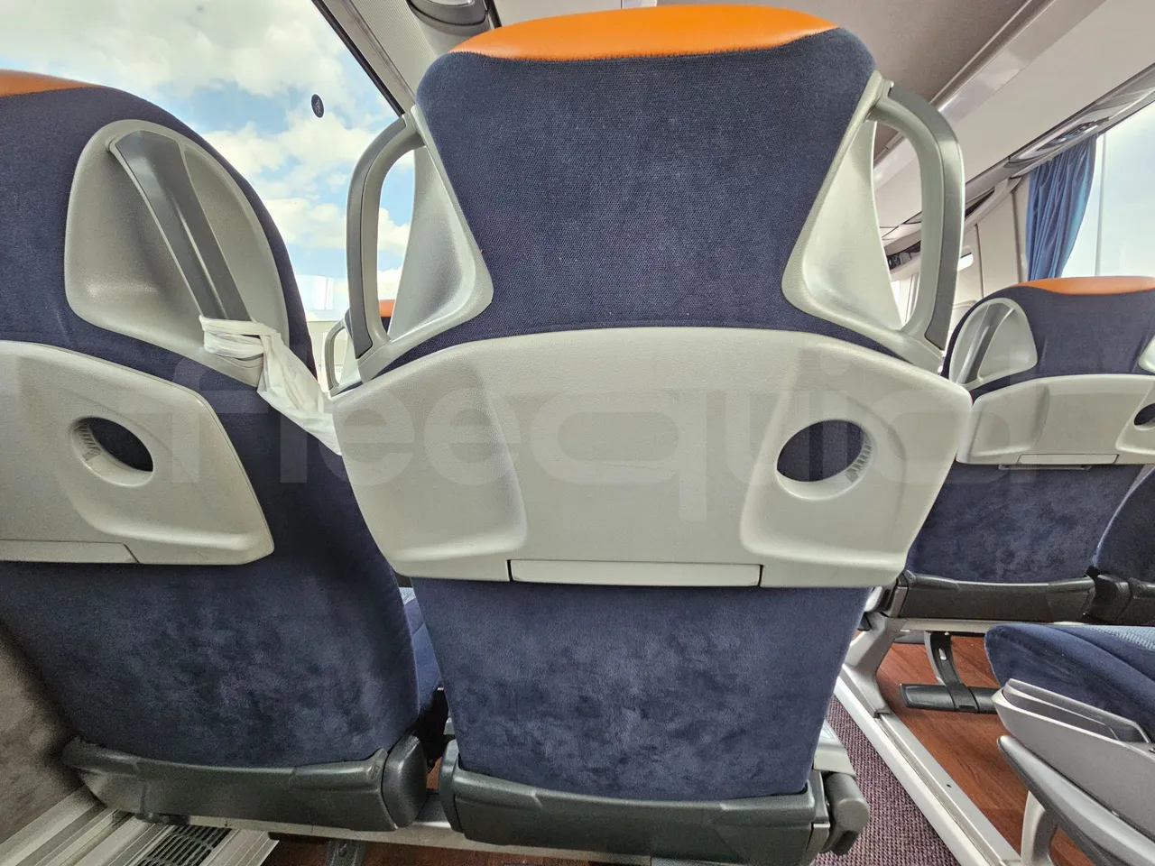Setra S517 410 03 -EUR6-315kW -13.94m - mesh detail photo