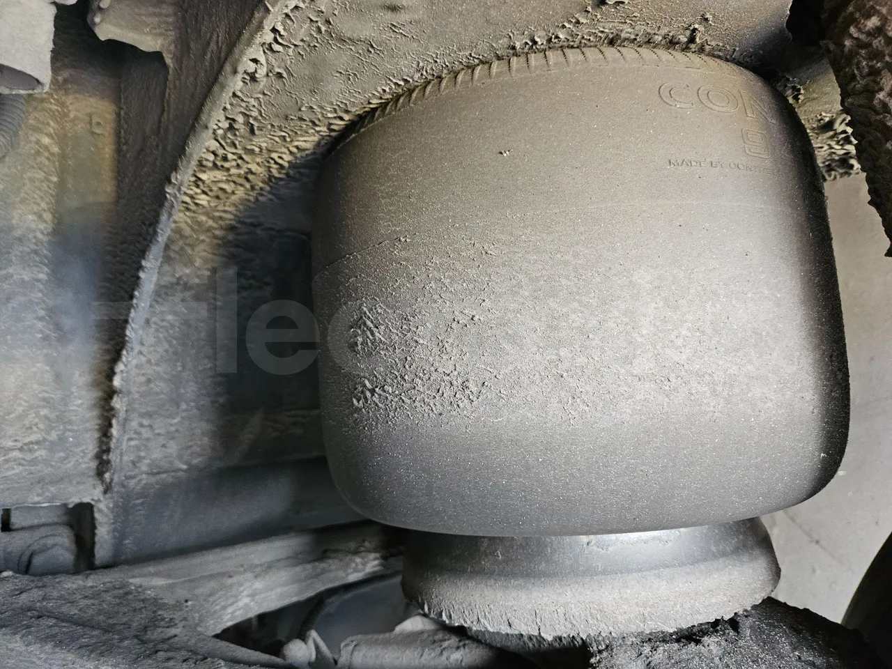 Setra S517 410 03 -EUR6-315kW -13.94m - front air springs left