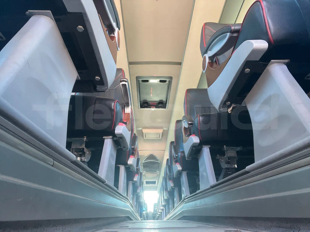 Man Noge TITANIUM - Euro4 - 353kW - 13.980mt - jack and driver keys