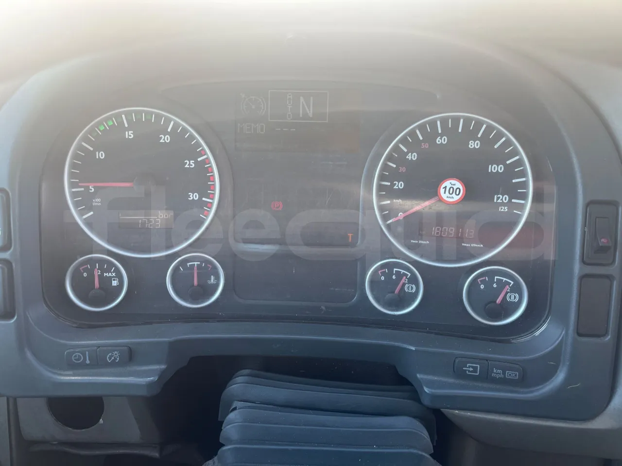 Man Noge TITANIUM - Euro4 - 353kW - 13.980mt - dashboard lights on