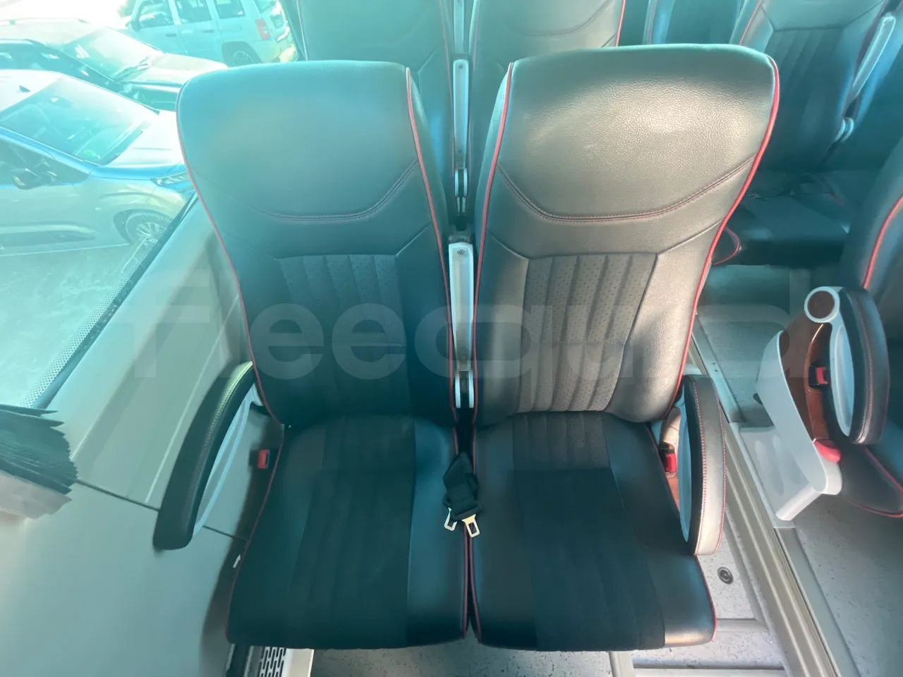 Man Noge TITANIUM - Euro4 - 353kW - 13.980mt - single seat detail