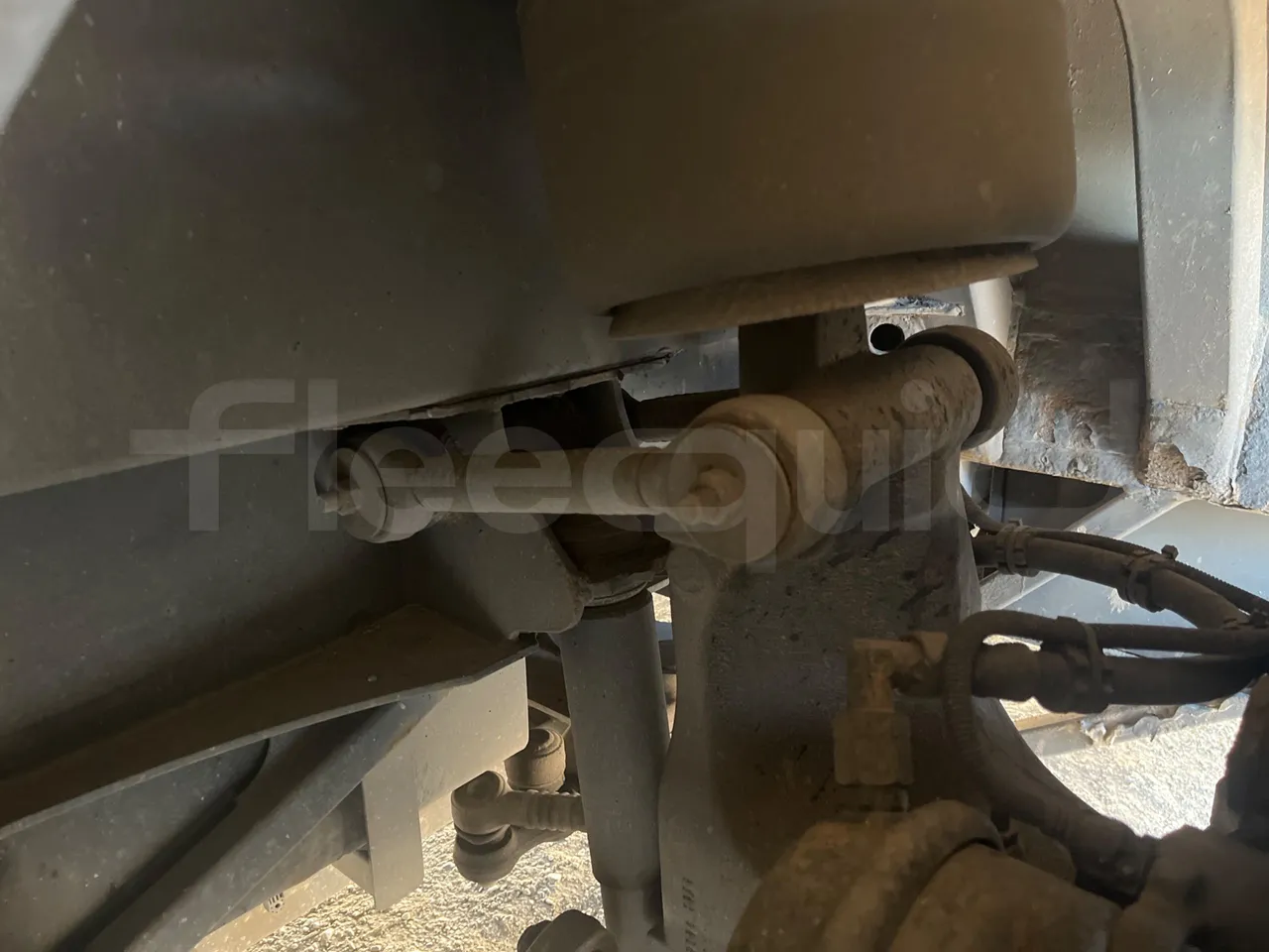 Man Noge TITANIUM - Euro4 - 353kW - 13.980mt - front shock absorbers right