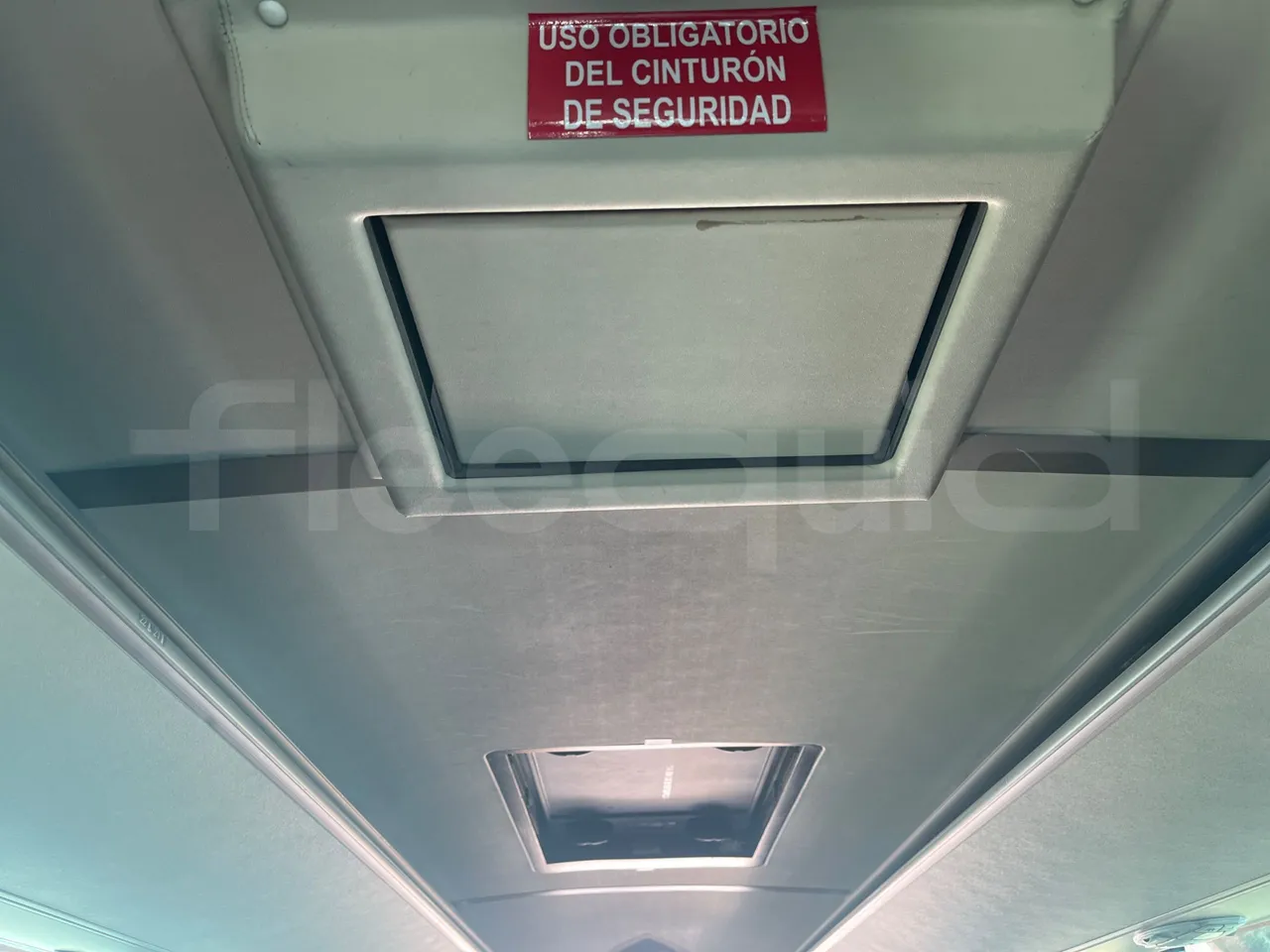 Man Noge TITANIUM - Euro4 - 353kW - 13.980mt - roof hatch 2