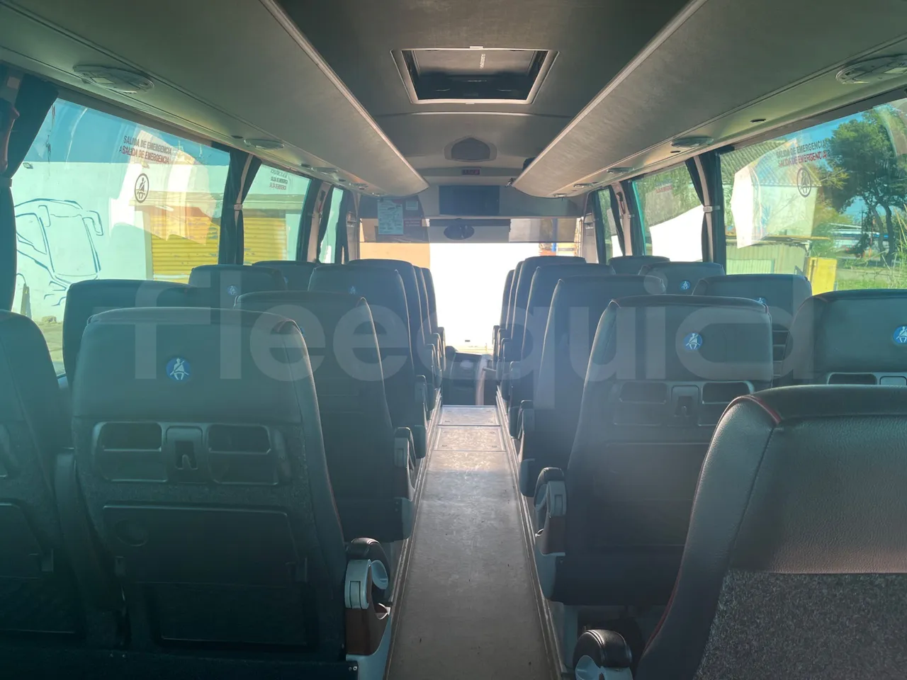 Man Noge TITANIUM - Euro4 - 353kW - 13.980mt - forward view middle aisle