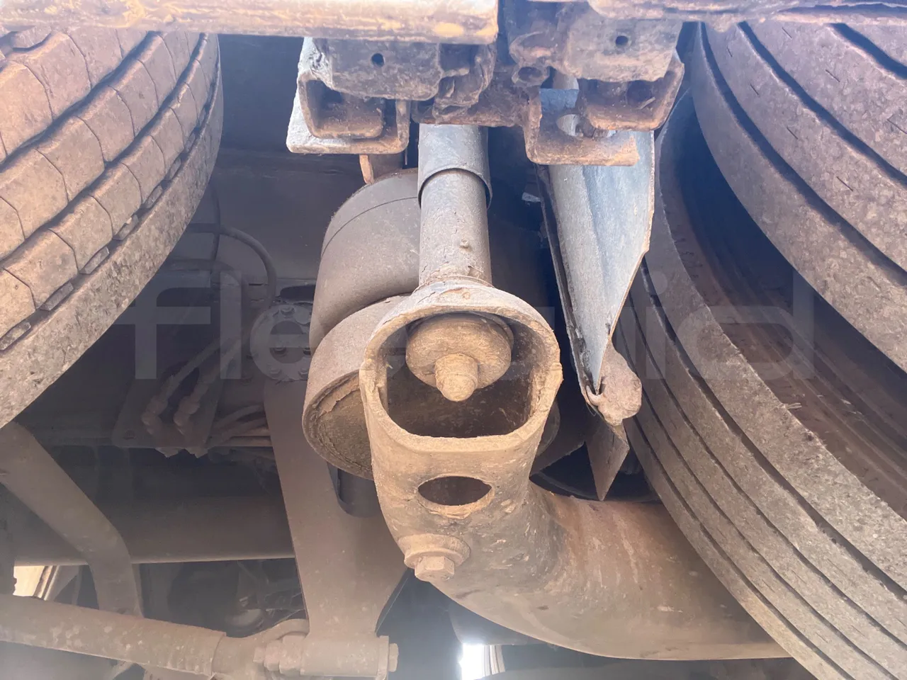 Man Noge TITANIUM - Euro4 - 353kW - 13.980mt - axel 3 shock absorbers 2 right