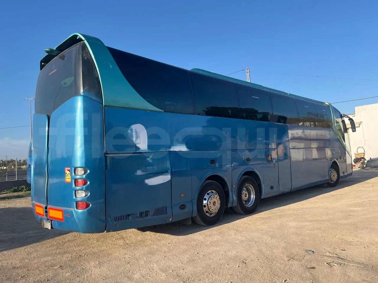 Man Noge TITANIUM - Euro4 - 353kW - 13.980mt - right side doors open