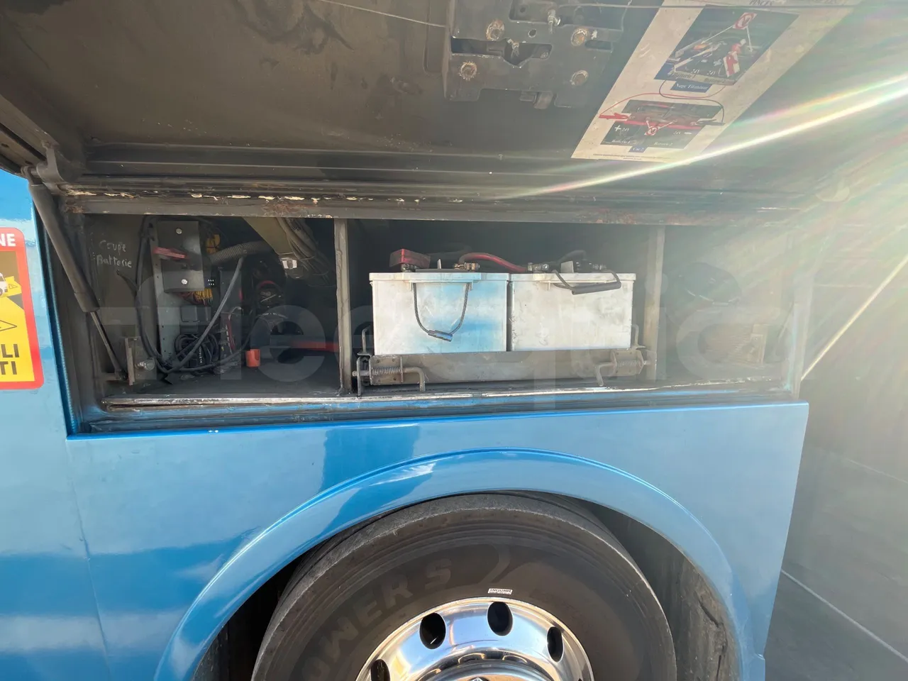 Man Noge TITANIUM - Euro4 - 353kW - 13.980mt - under carpet photo