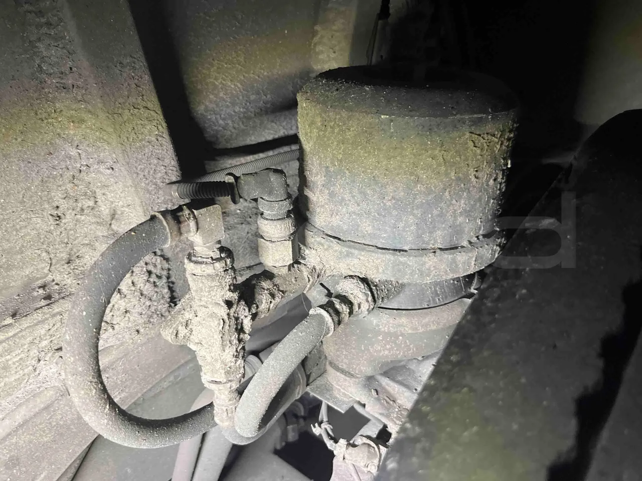 Mercedes-Benz Citaro G - Second Axle Caliper Brakes Right Side