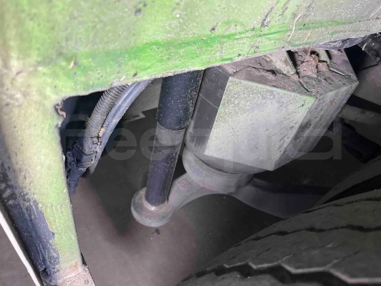 Mercedes-Benz Citaro G - Third Axle First Shock Absorbers Left Side