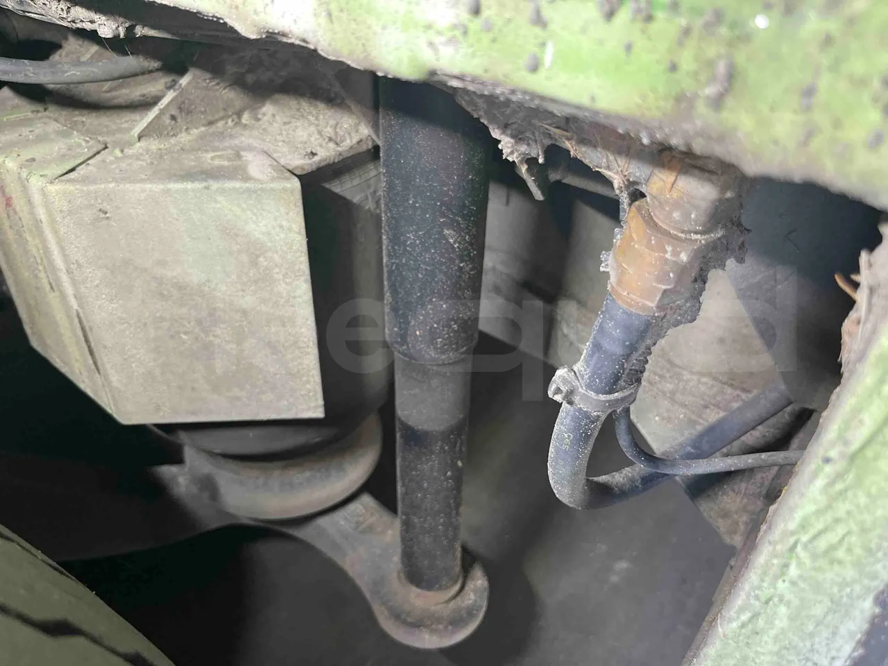 Mercedes-Benz Citaro G - Third Axle First Shock Absorbers Right Side