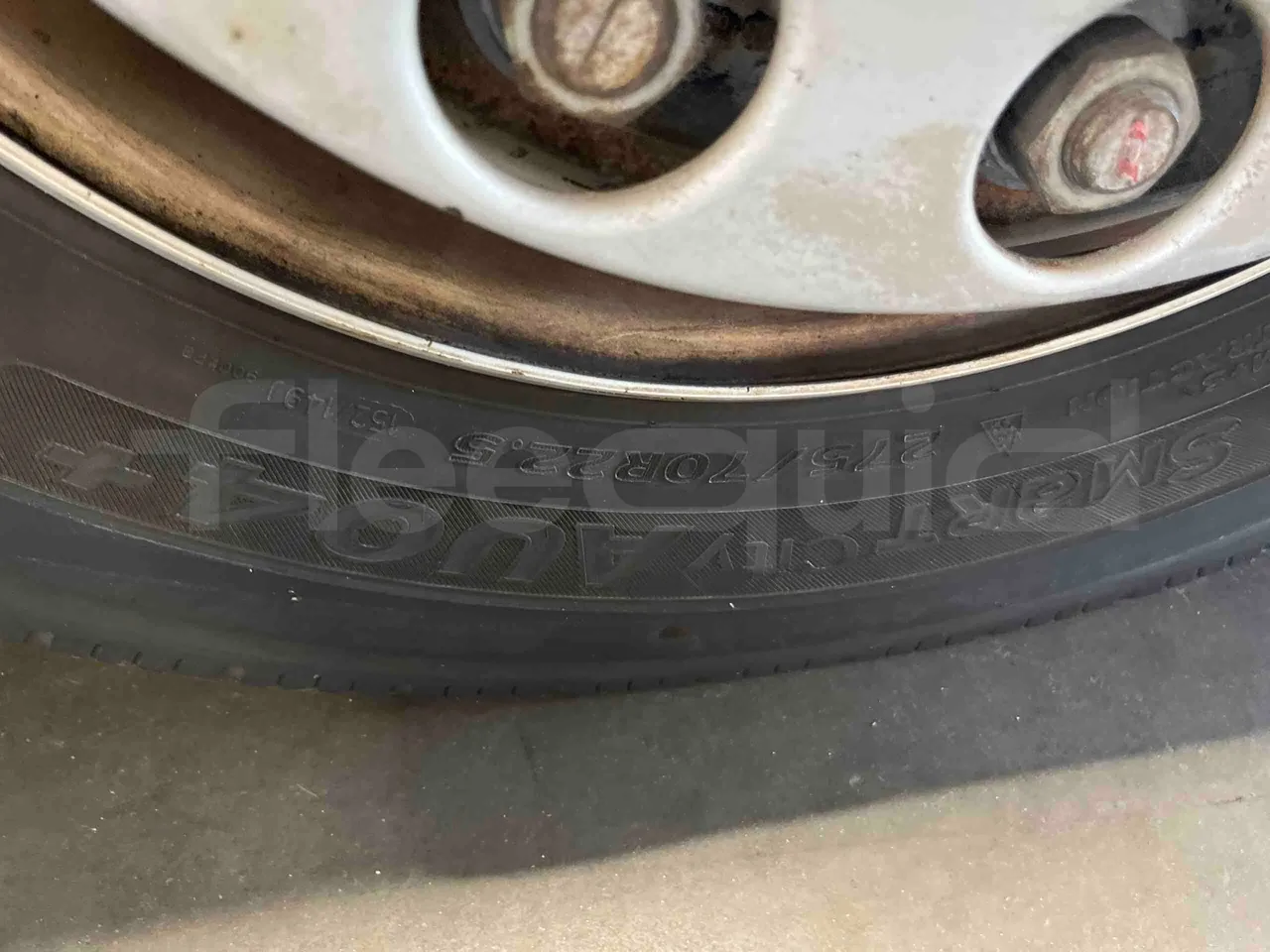 Mercedes-Benz Citaro G - First Axle Left Side: Tyre Size