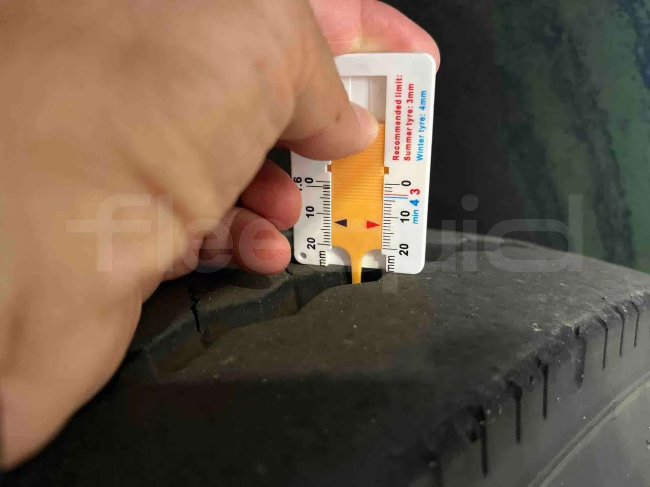 Mercedes-Benz Citaro G - First Axle Left Side: Tyre Tread