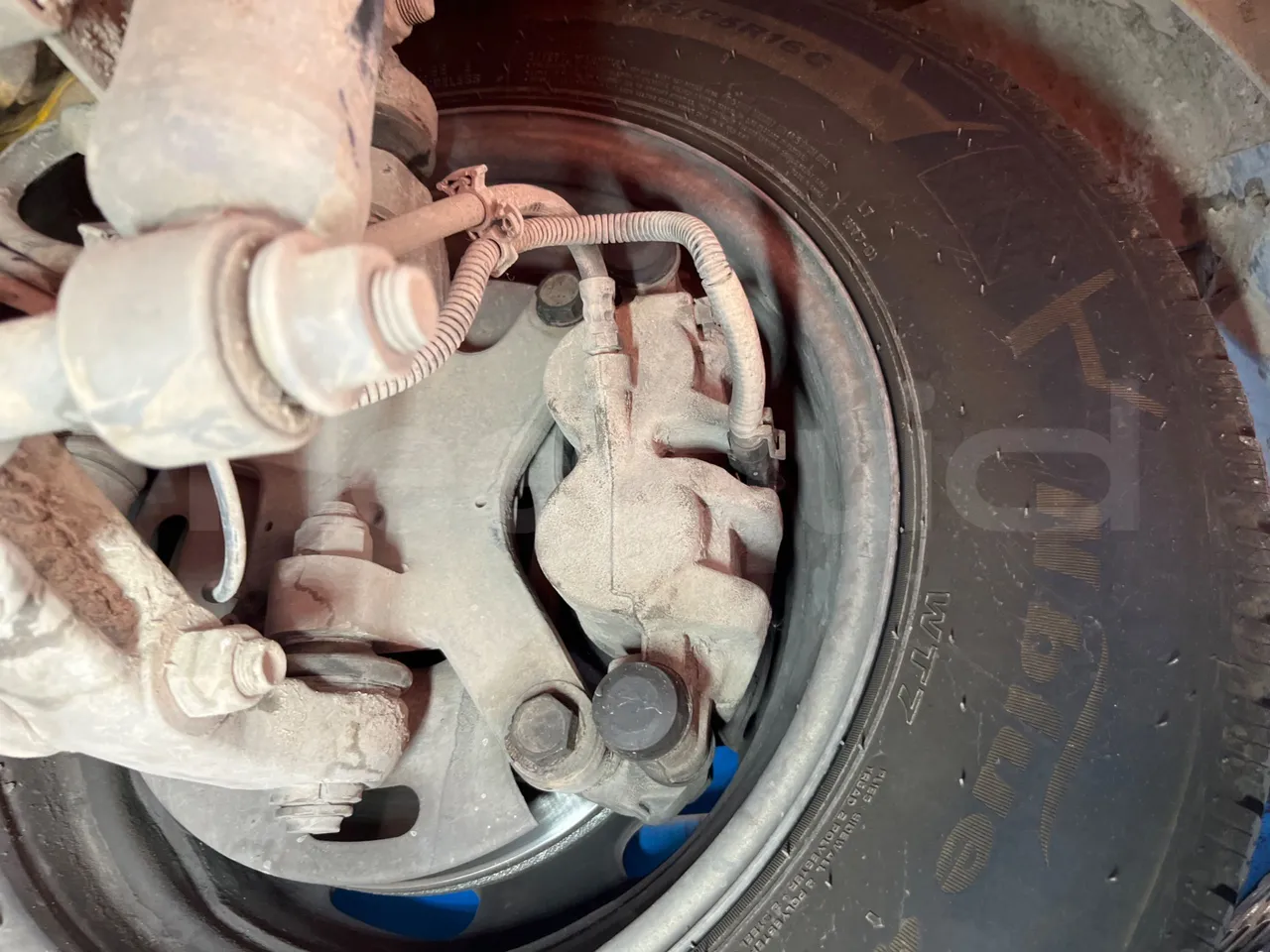 Iveco Daily A50/S34/VI - EUR6 - 110kW - 7.498m - front brake calipers right