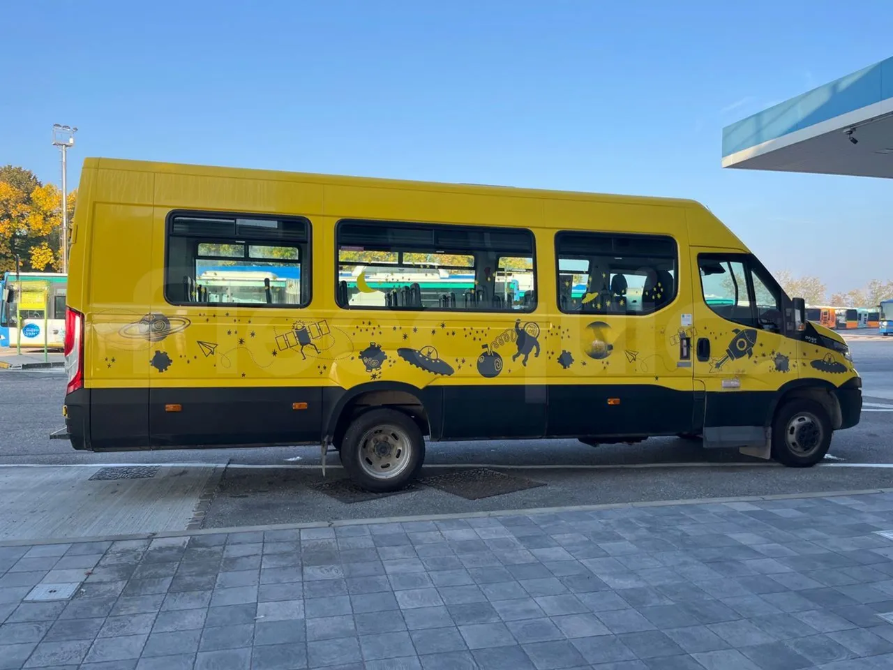 Iveco Daily A50/S34/VI - EUR6 - 110kW - 7.498m - right side doors closed