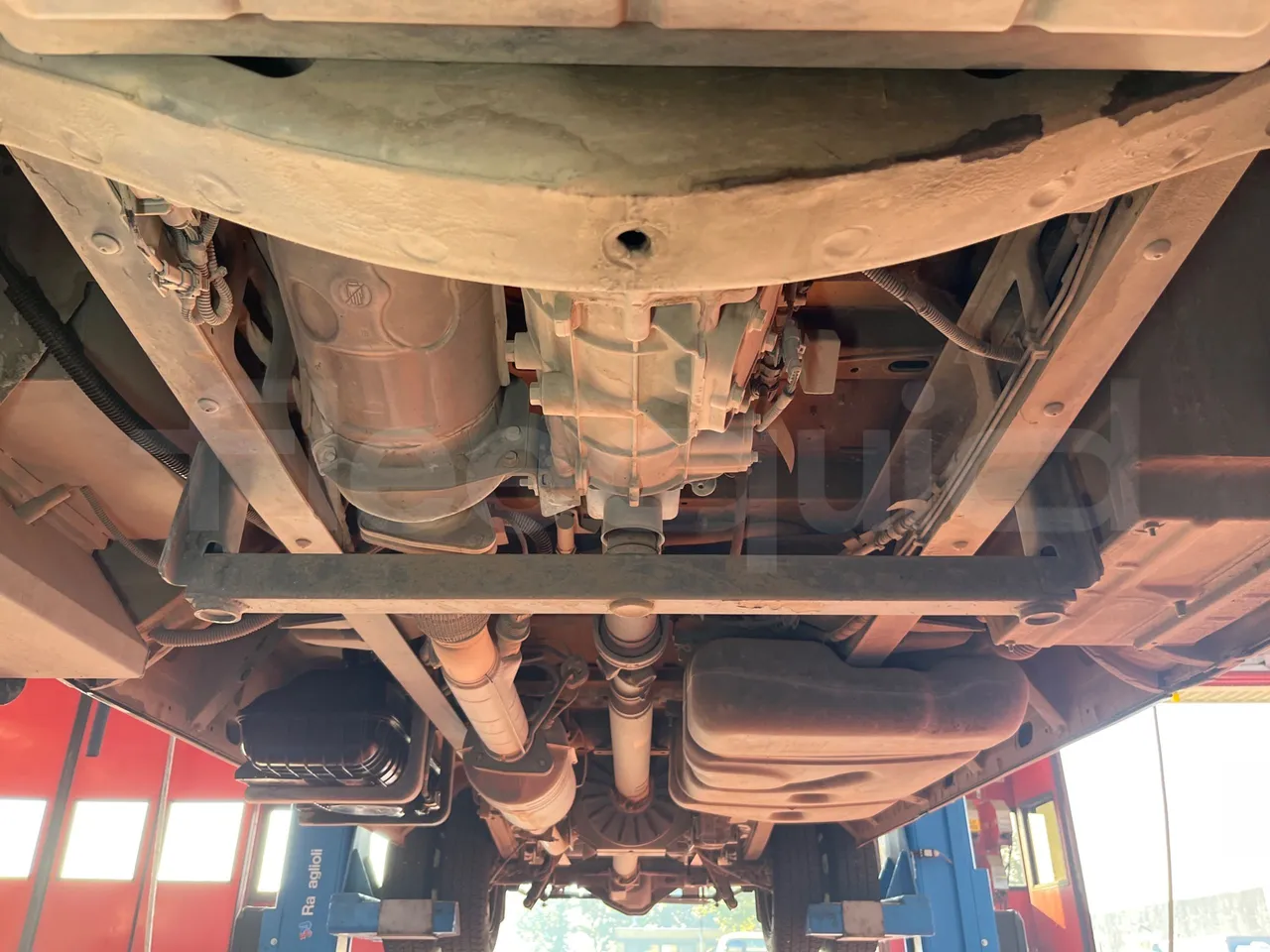Iveco Daily A50/S34/VI - EUR6 - 110kW - 7.498m - central undercarriage photo