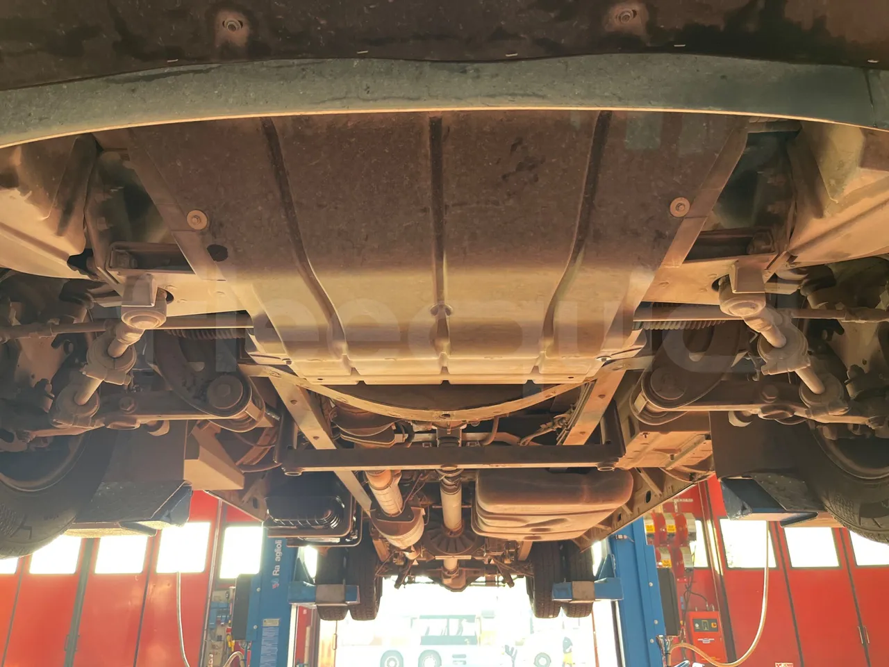 Iveco Daily A50/S34/VI - EUR6 - 110kW - 7.498m - front undercarriage from front
