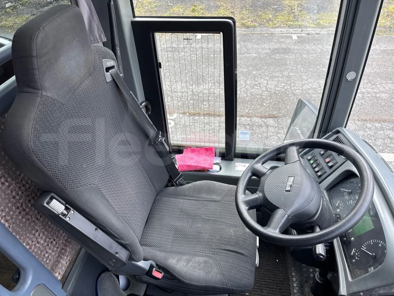 Van Hool Alicron T916 - EUR5 - 266kW -13m - driver's seat photo