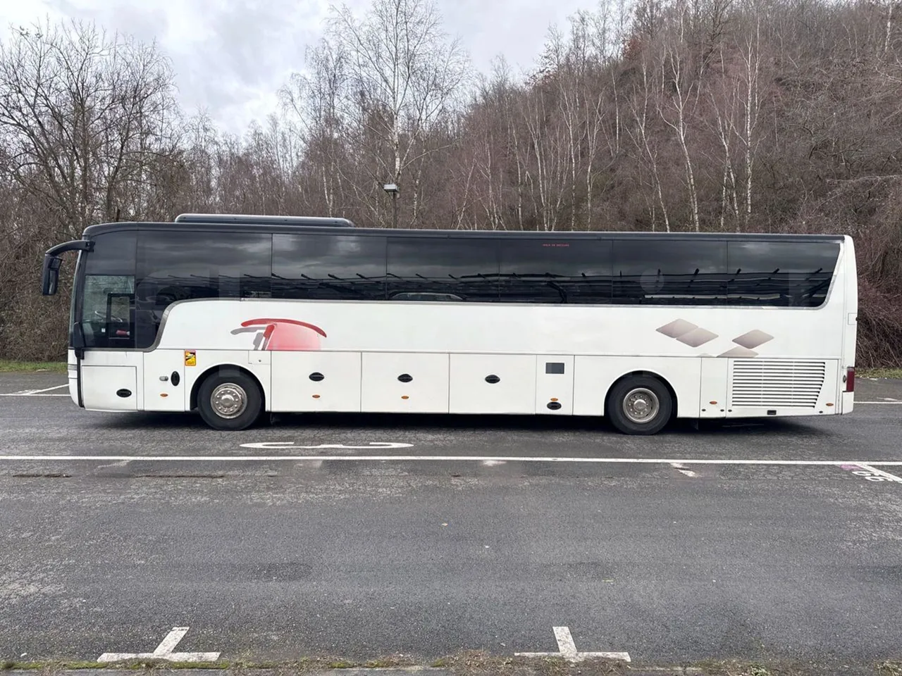 Van Hool Alicron T916 - EUR5 - 266kW -13m - left side photo