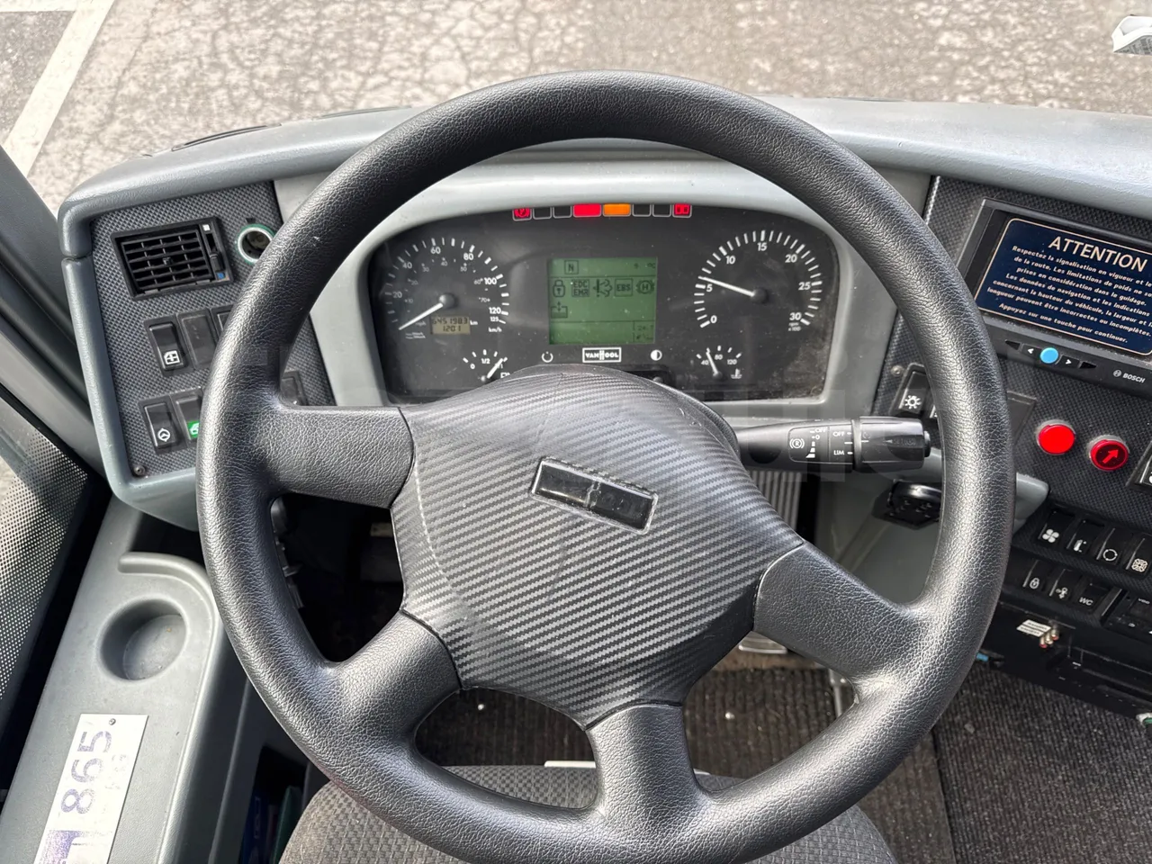 Van Hool Alicron T916 - EUR5 - 266kW -13m - steering wheel photo