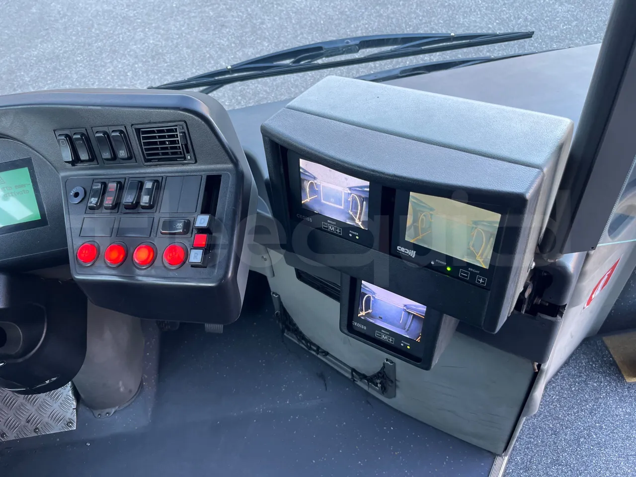 Mercedes-Benz O 530 G- 3P - Euro5 - 260kW - 17.940mt - onboard devices 1