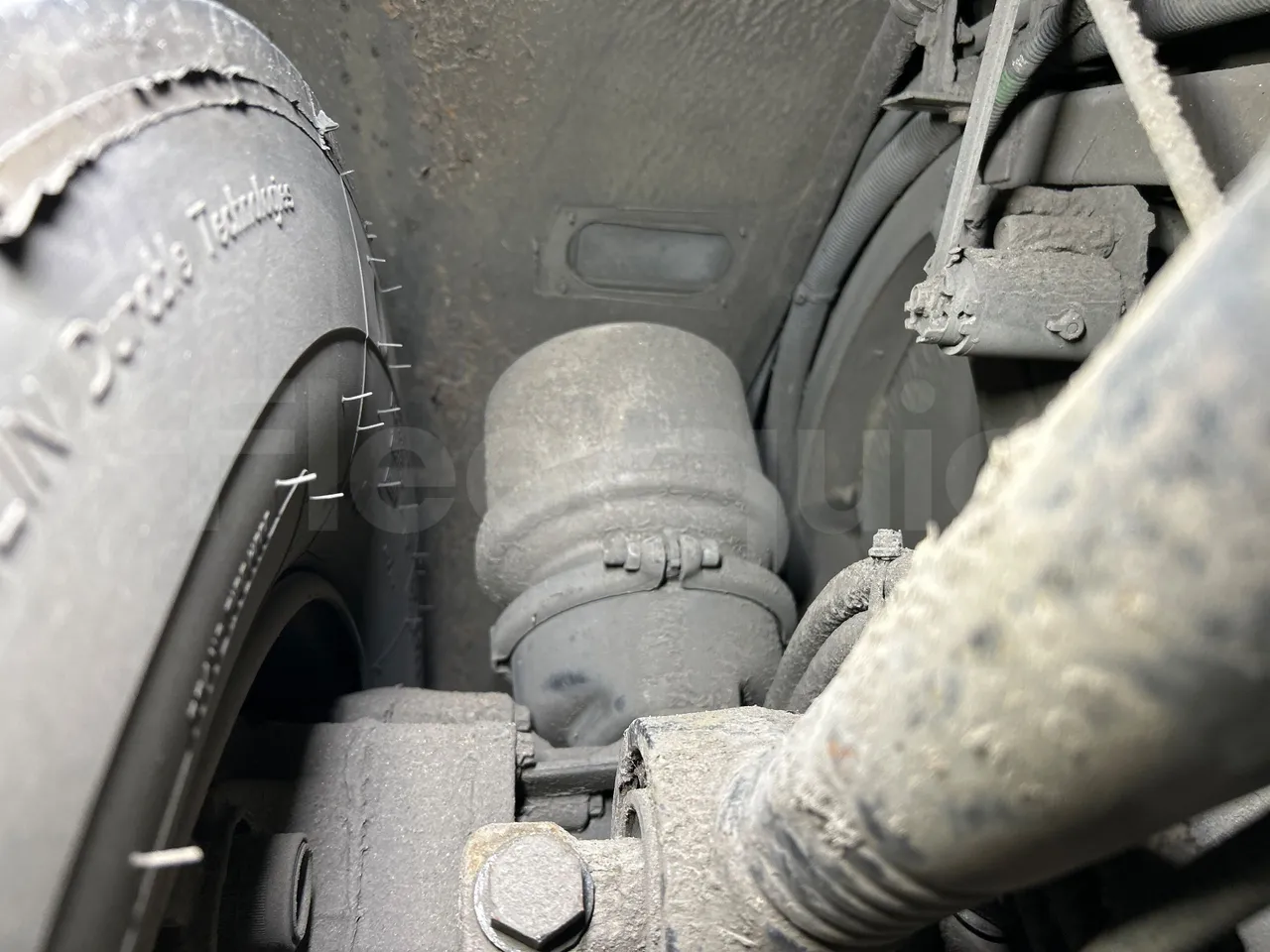 Mercedes-Benz O 530 G- 3P - Euro5 - 260kW - 17.940mt - axel 3 caliper brakes right