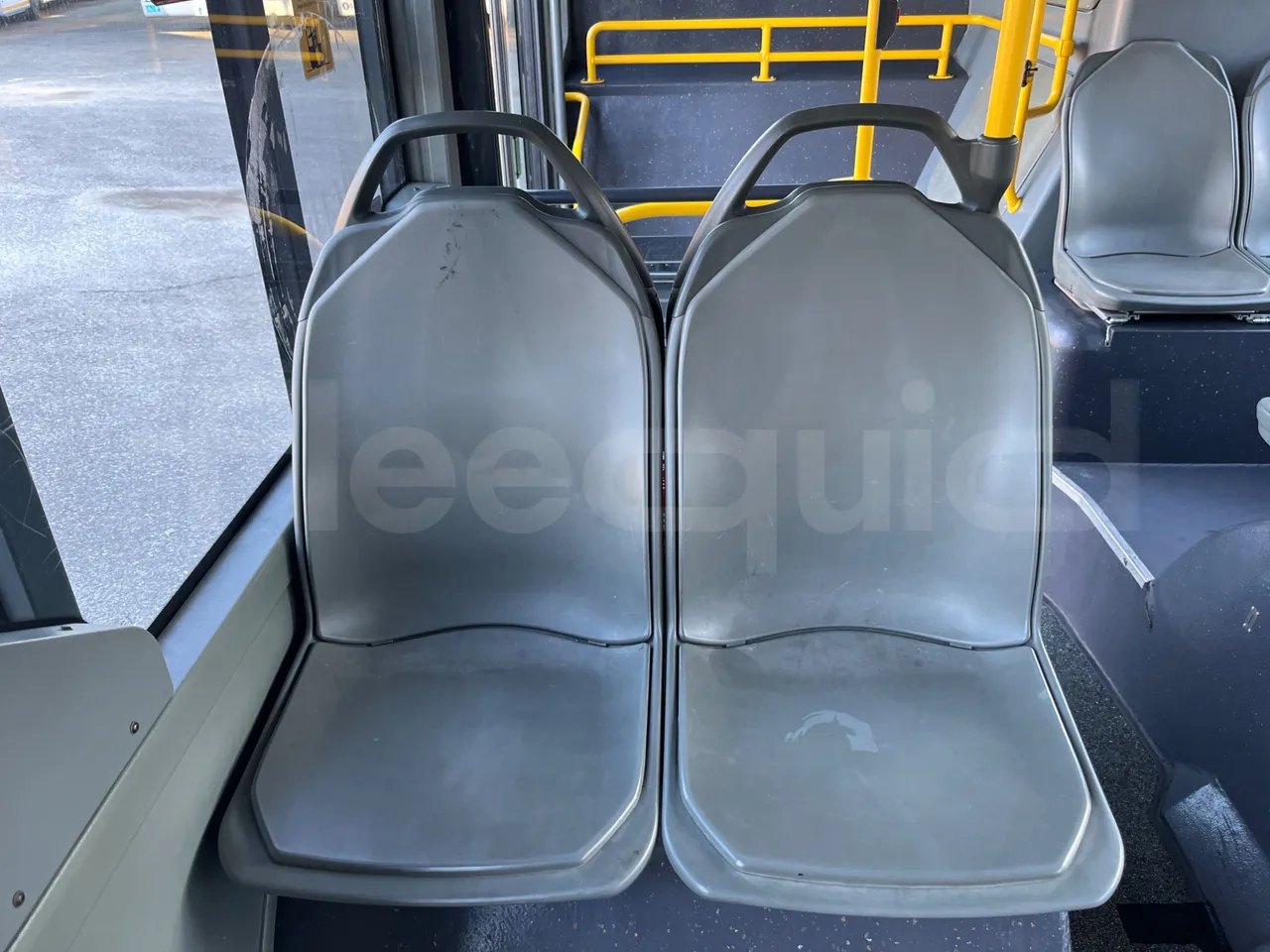 Mercedes-Benz O 530 G- 3P - Euro5 - 260kW - 17.940mt - single seat detail