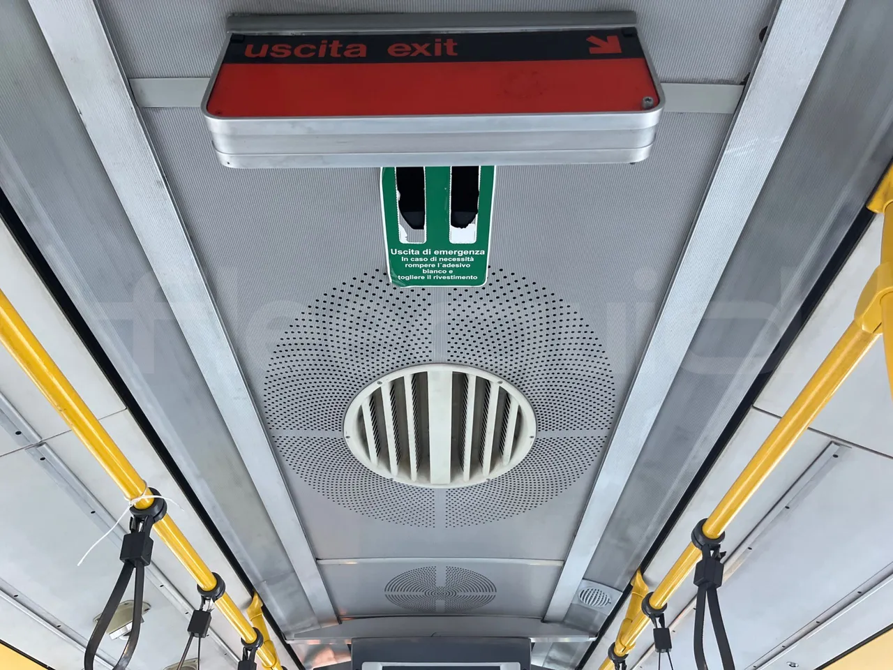 Mercedes-Benz O 530 G- 3P - Euro5 - 260kW - 17.940mt - roof hatch 2