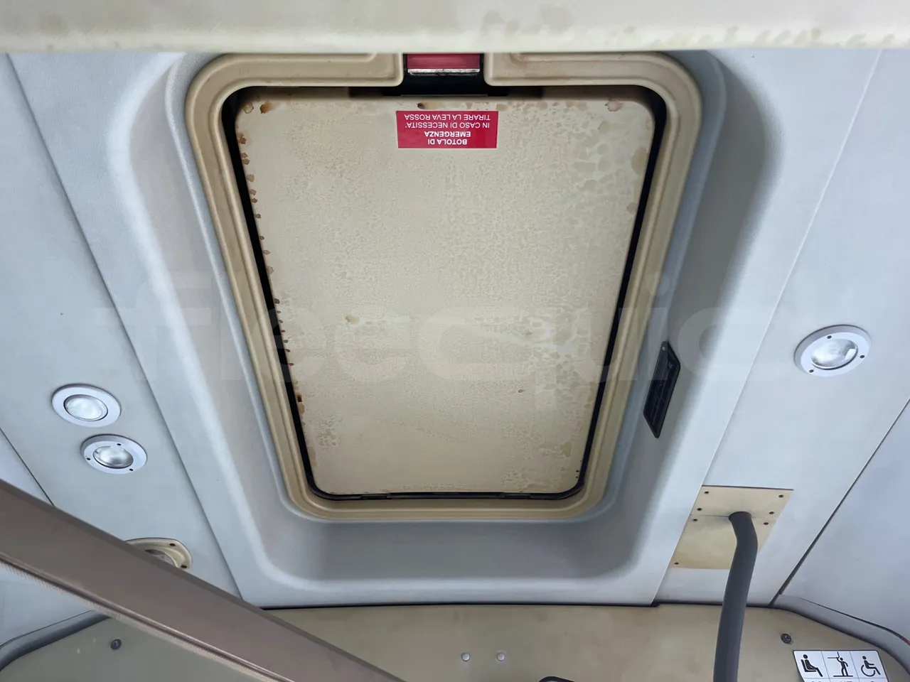 Mercedes-Benz O 530 G- 3P - Euro5 - 260kW - 17.940mt - roof hatch 3