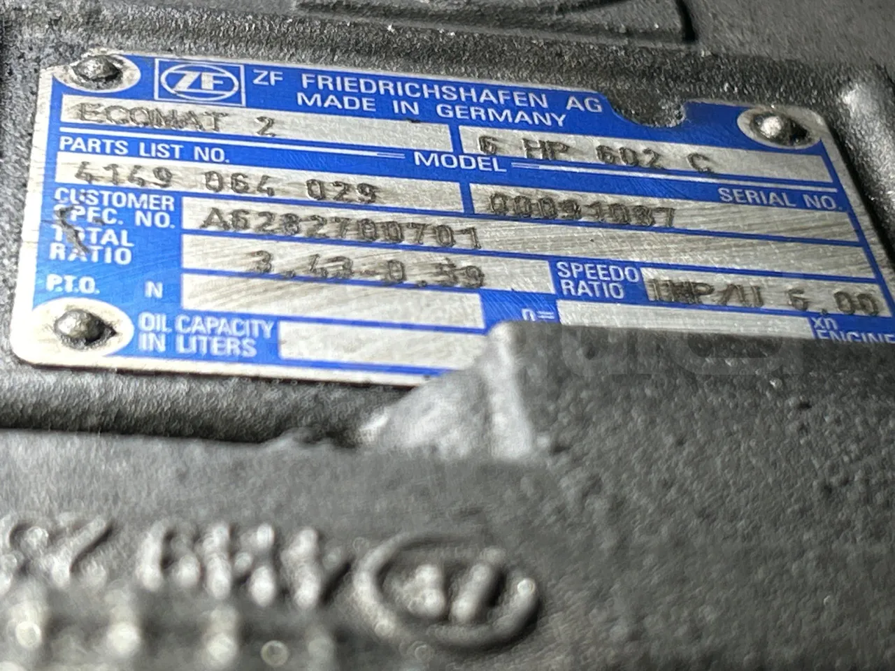 Mercedes-Benz O 530 G- 3P - Euro5 - 260kW - 17.940mt - gearbox plate photo