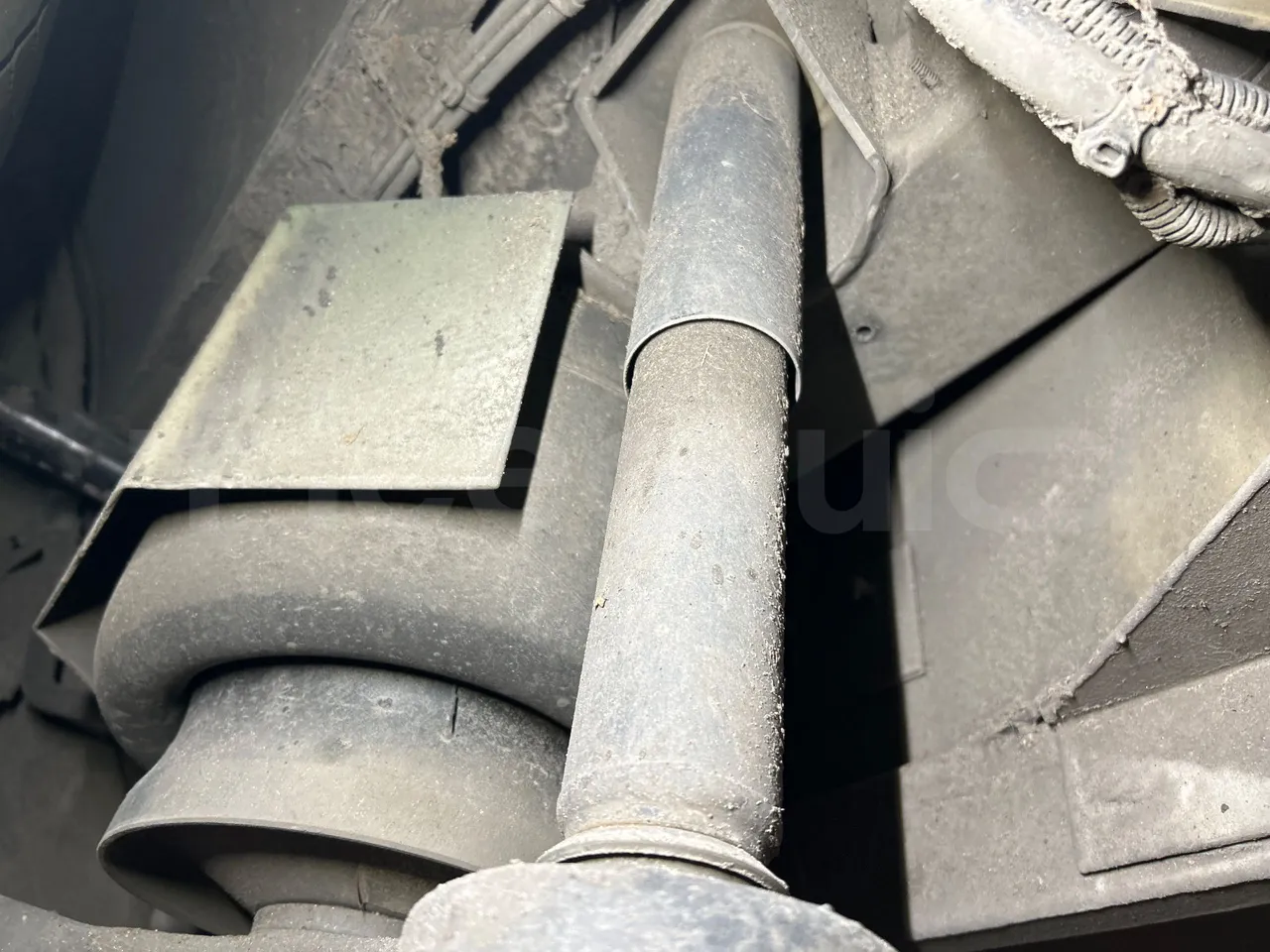 Mercedes-Benz O 530 G- 3P - Euro5 - 260kW - 17.940mt - axel 3 shock absorbers 1 right