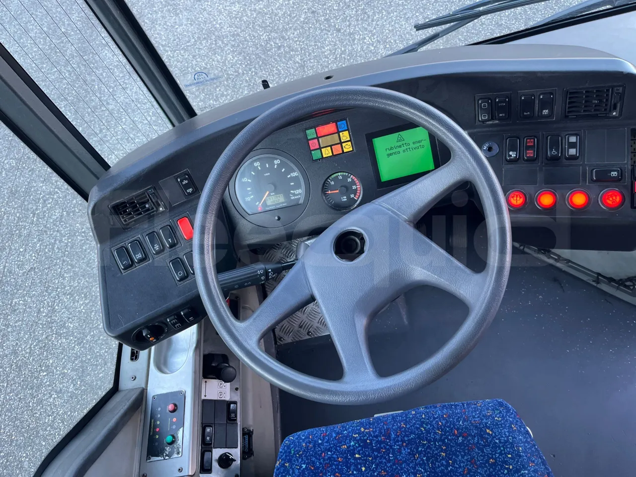 Mercedes-Benz O 530 G- 3P - Euro5 - 260kW - 17.940mt - steering wheel photo