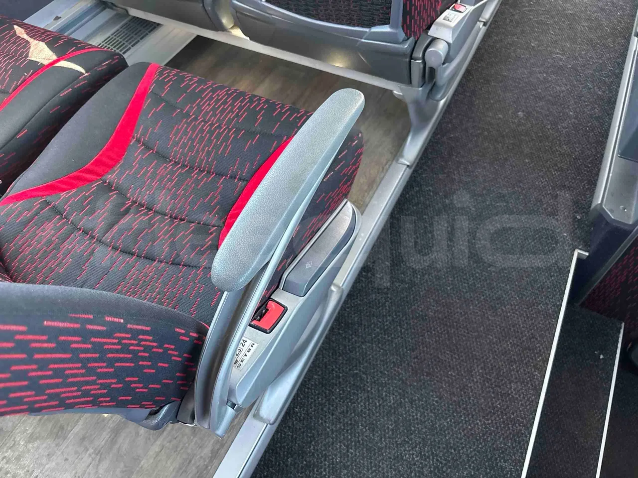 Setra S515 - armrest detail photo