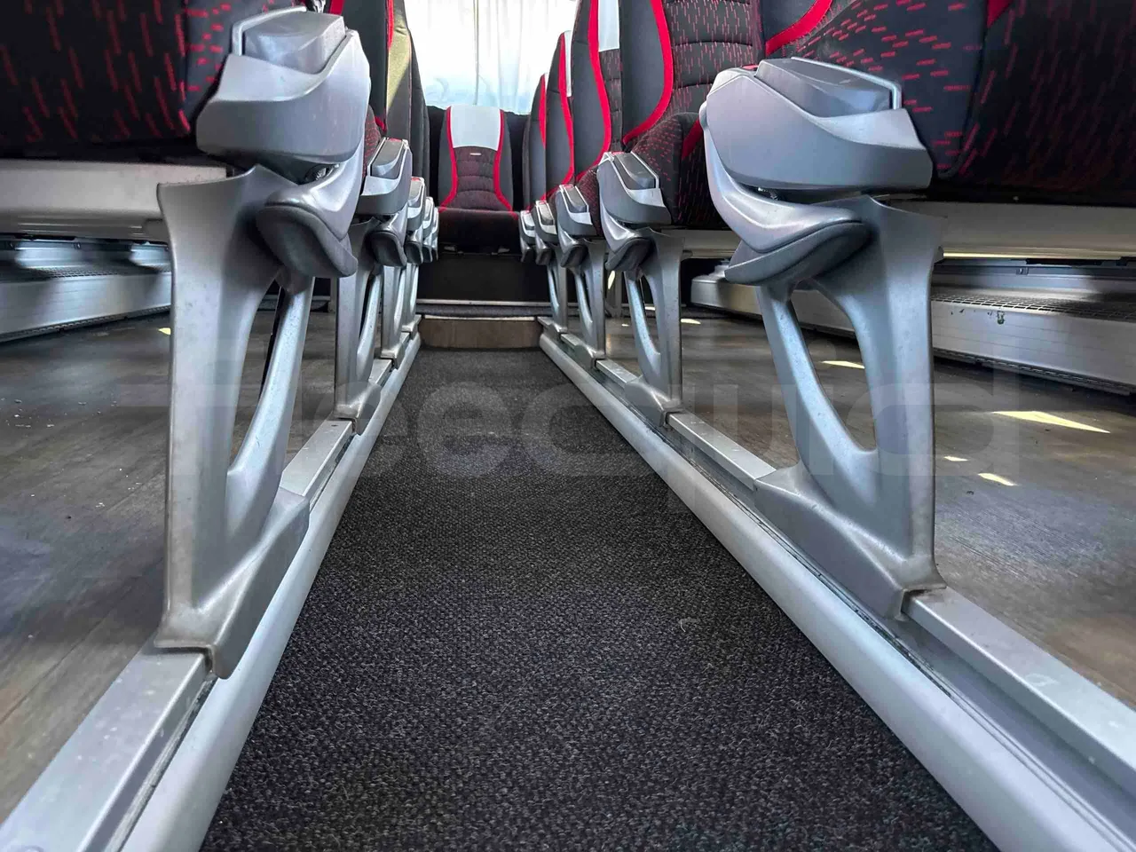 Setra S515 - seat brackets photo
