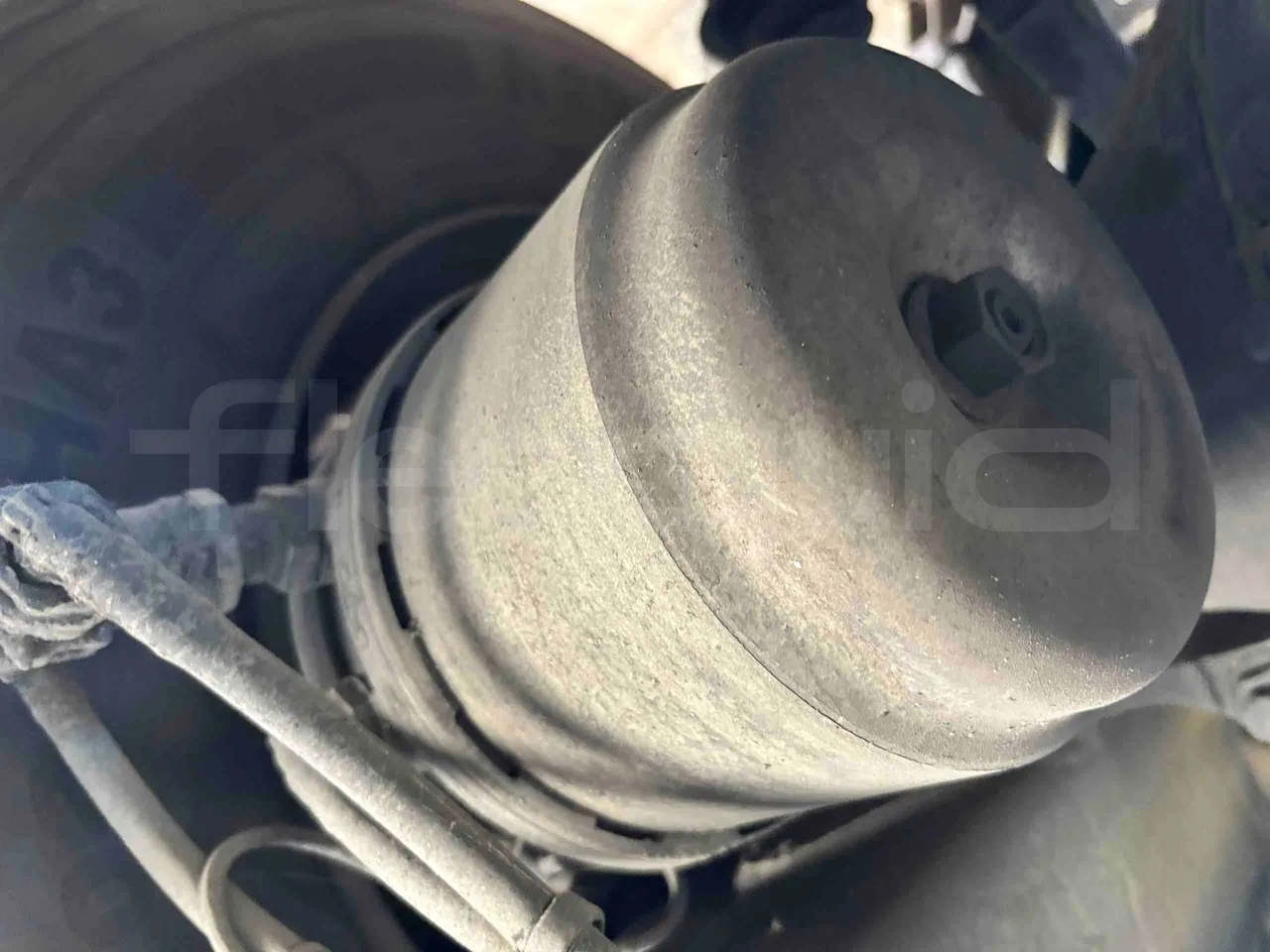 Setra S515 - axle 2 caliper brakes left