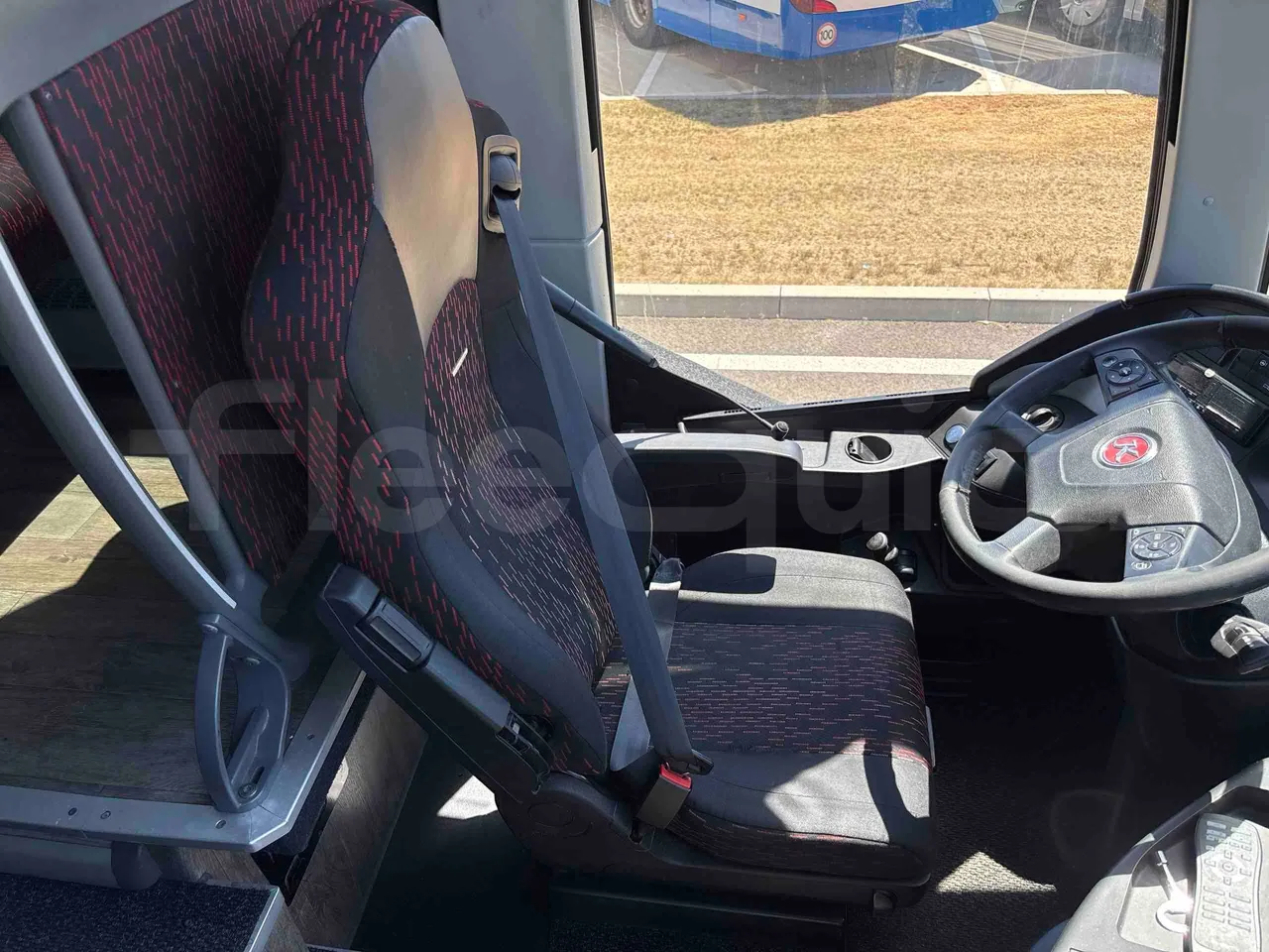 Setra S515 - driver's seat photo