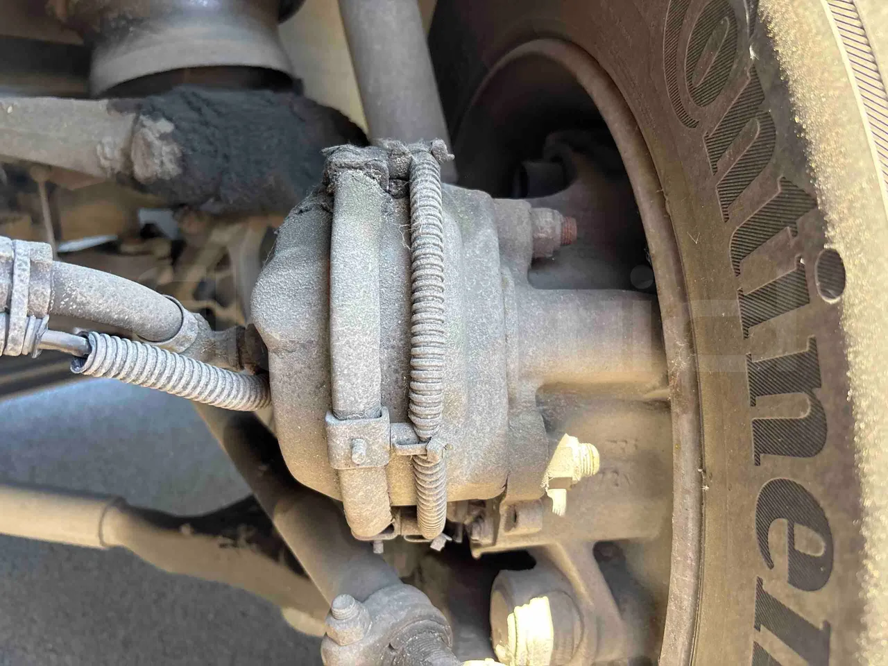 Setra S515 - front brake calipers left