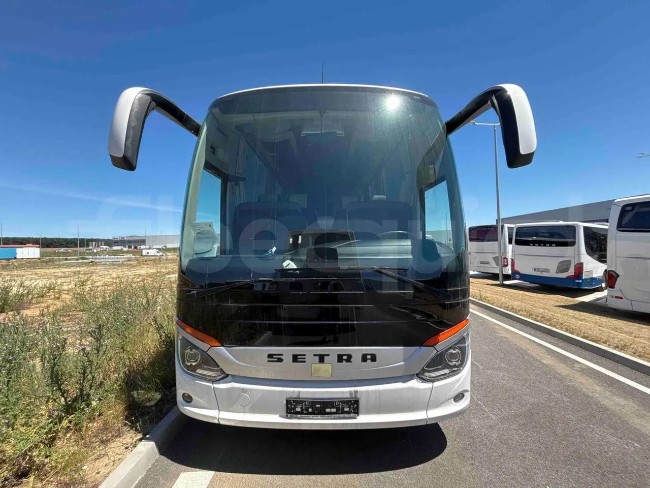 Setra S515 - front photo