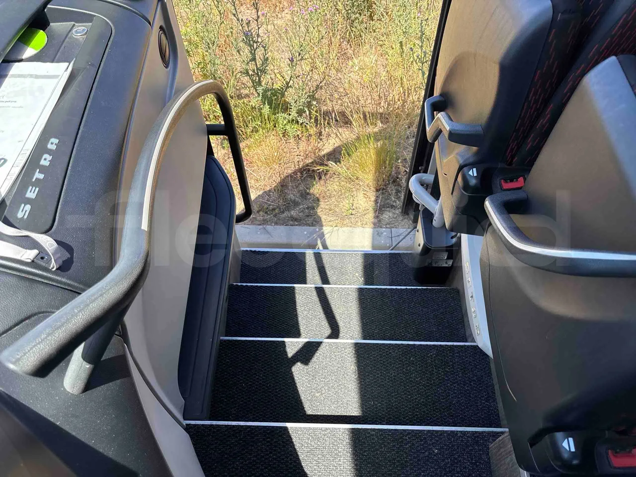 Setra S515 - handrails photo
