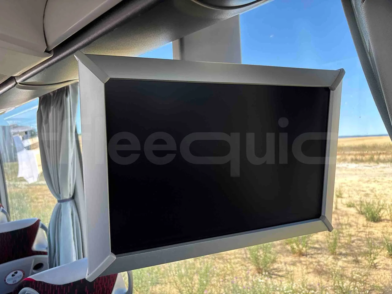 Setra S515 - monitor detail photo