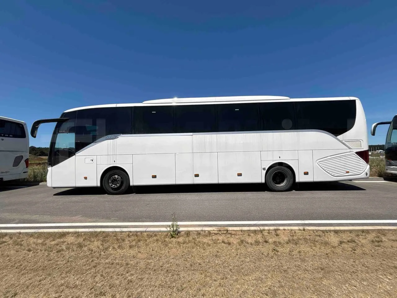 Setra S515 - left side photo