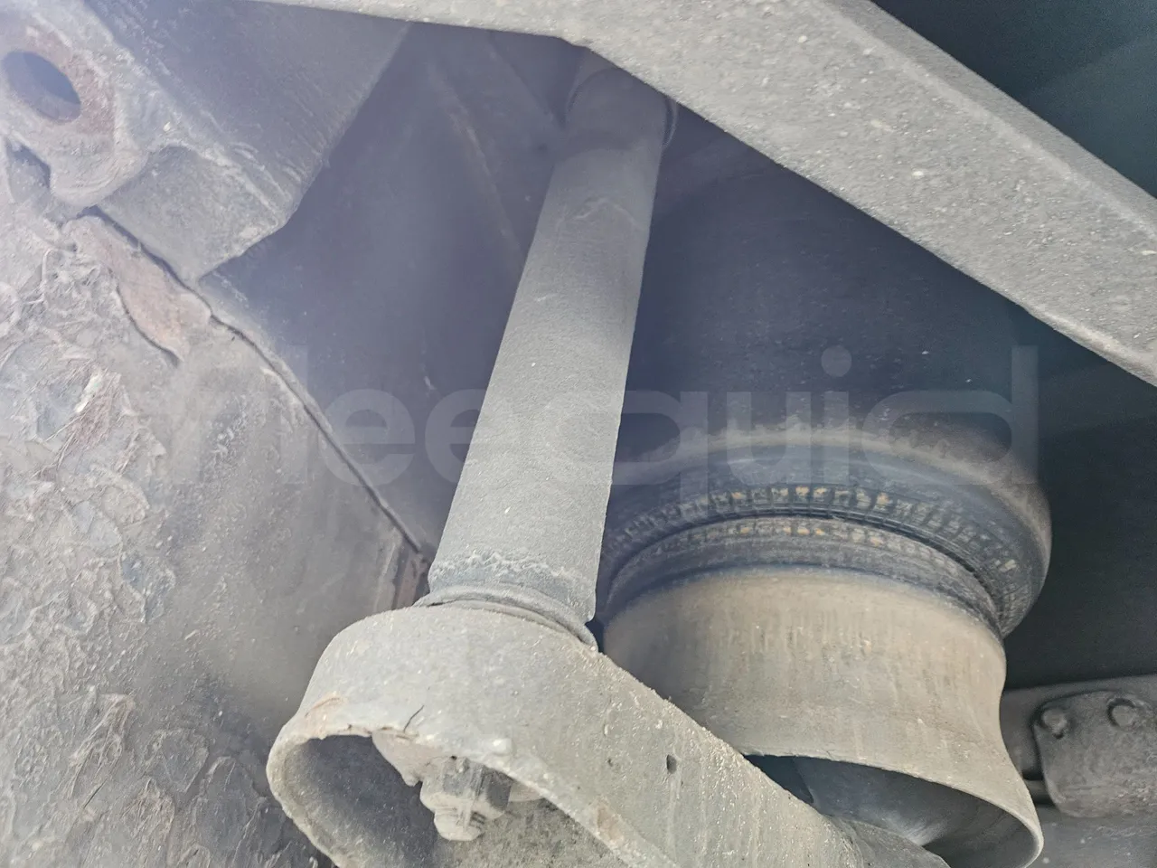 Mercedes-Benz Tourismo RHD 632 01 - EUR6 - 290kW - 12.140m - axel 2 air springs 2 left