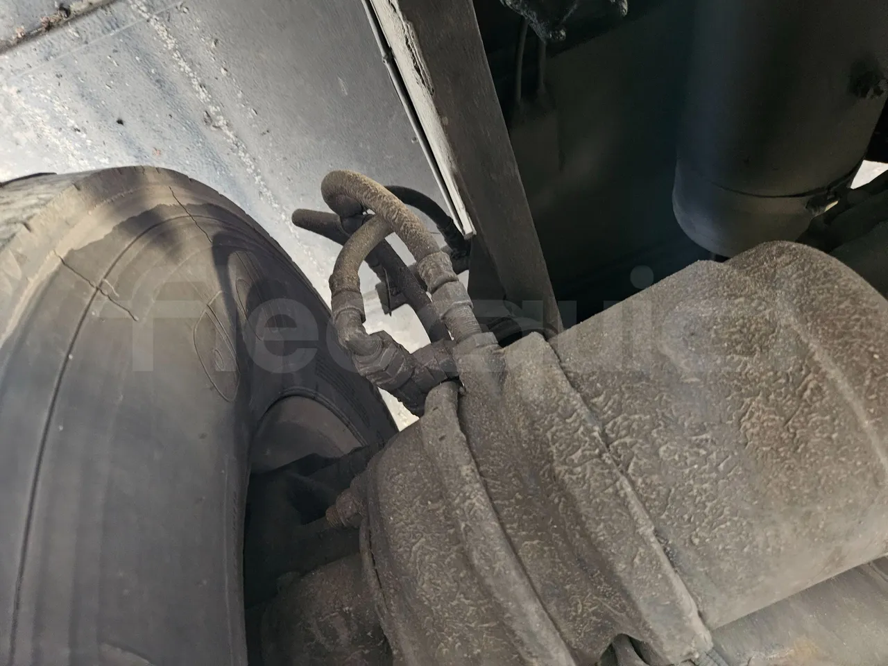 Mercedes-Benz Tourismo RHD 632 01 - EUR6 - 290kW - 12.140m - axle 2 caliper brakes left