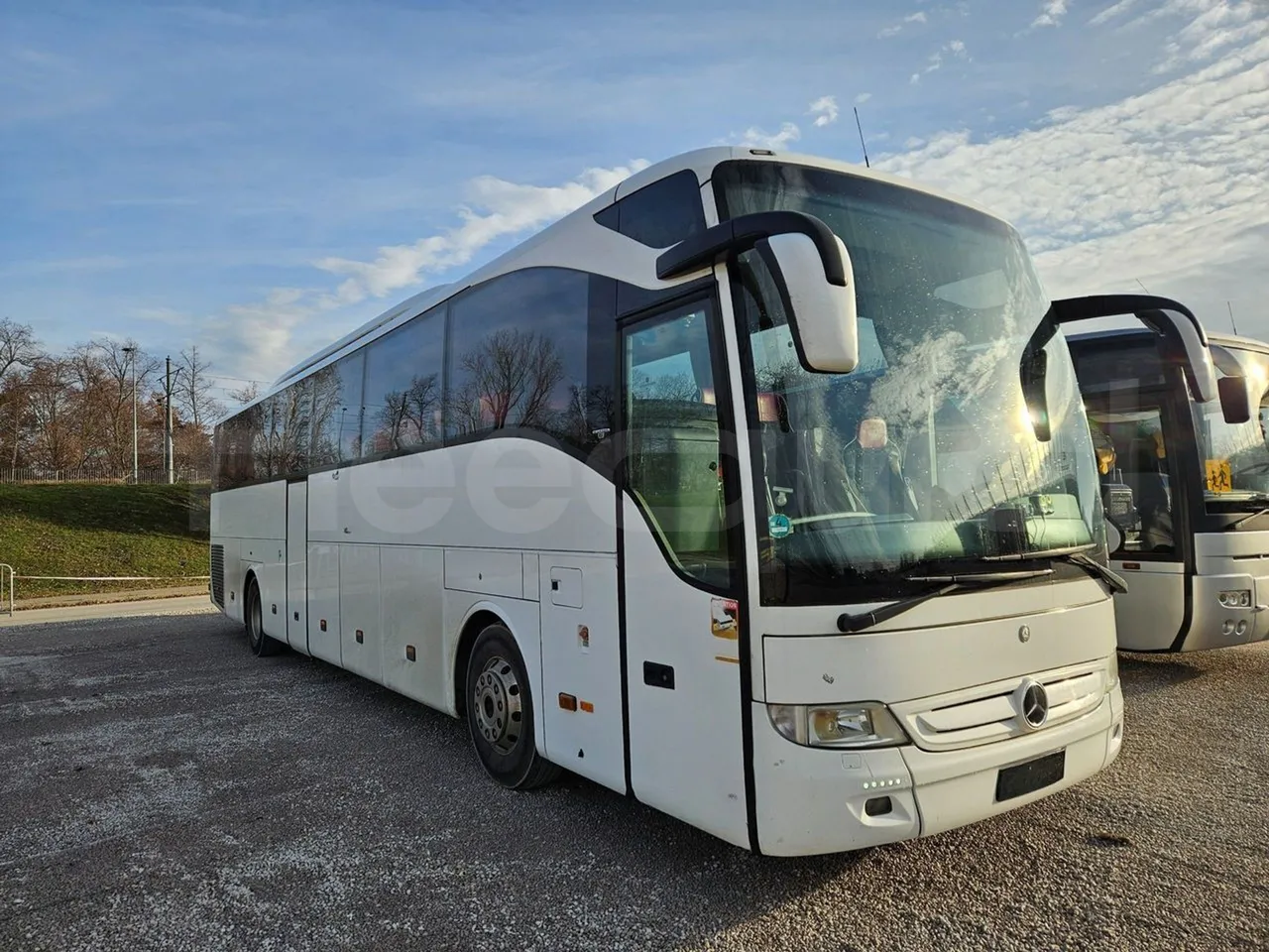 Mercedes-Benz Tourismo RHD 632 01 - EUR6 - 290kW - 12.140m - Base cover photo