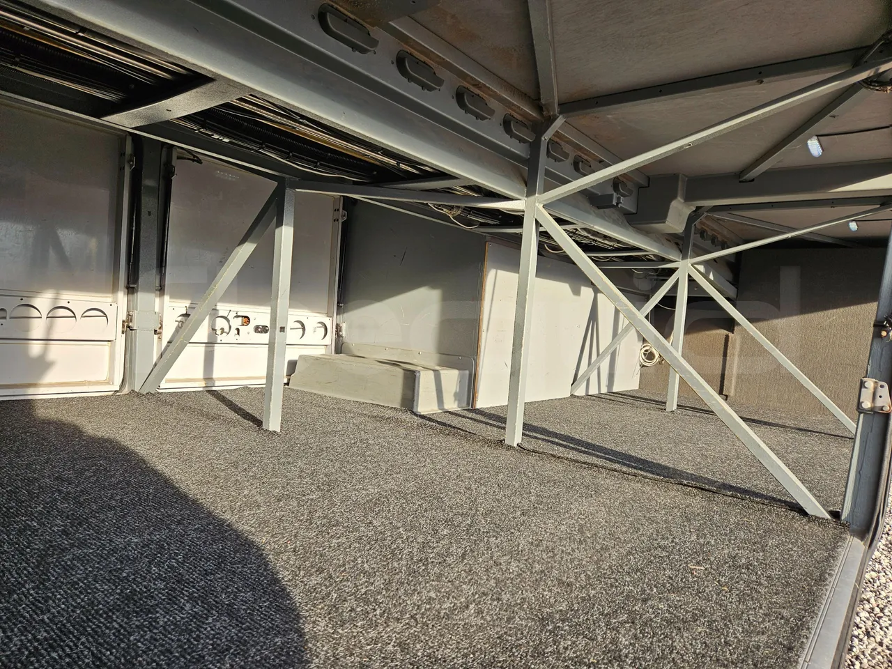 Mercedes-Benz Tourismo RHD 632 01 - EUR6 - 290kW - 12.140m - internal frame rust check