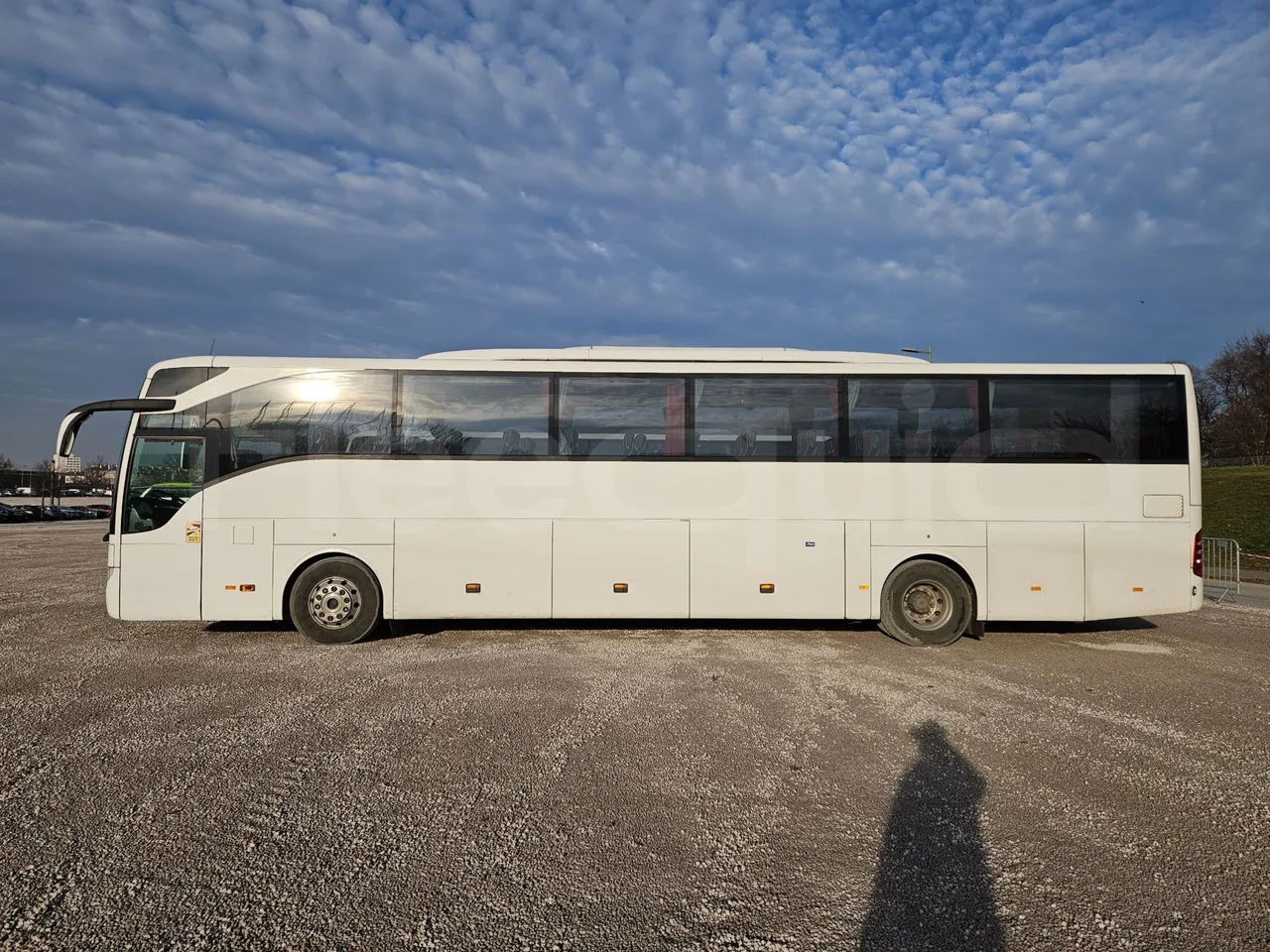 Mercedes-Benz Tourismo RHD 632 01 - EUR6 - 290kW - 12.140m - left side photo