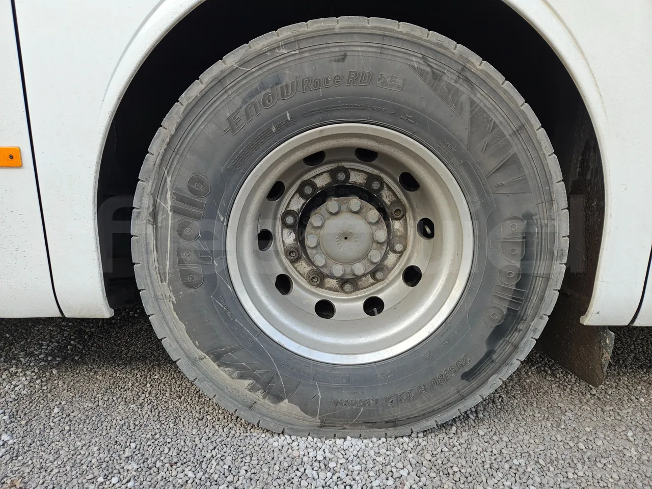 Mercedes-Benz Tourismo RHD 632 01 - EUR6 - 290kW - 12.140m - rear left tire photo