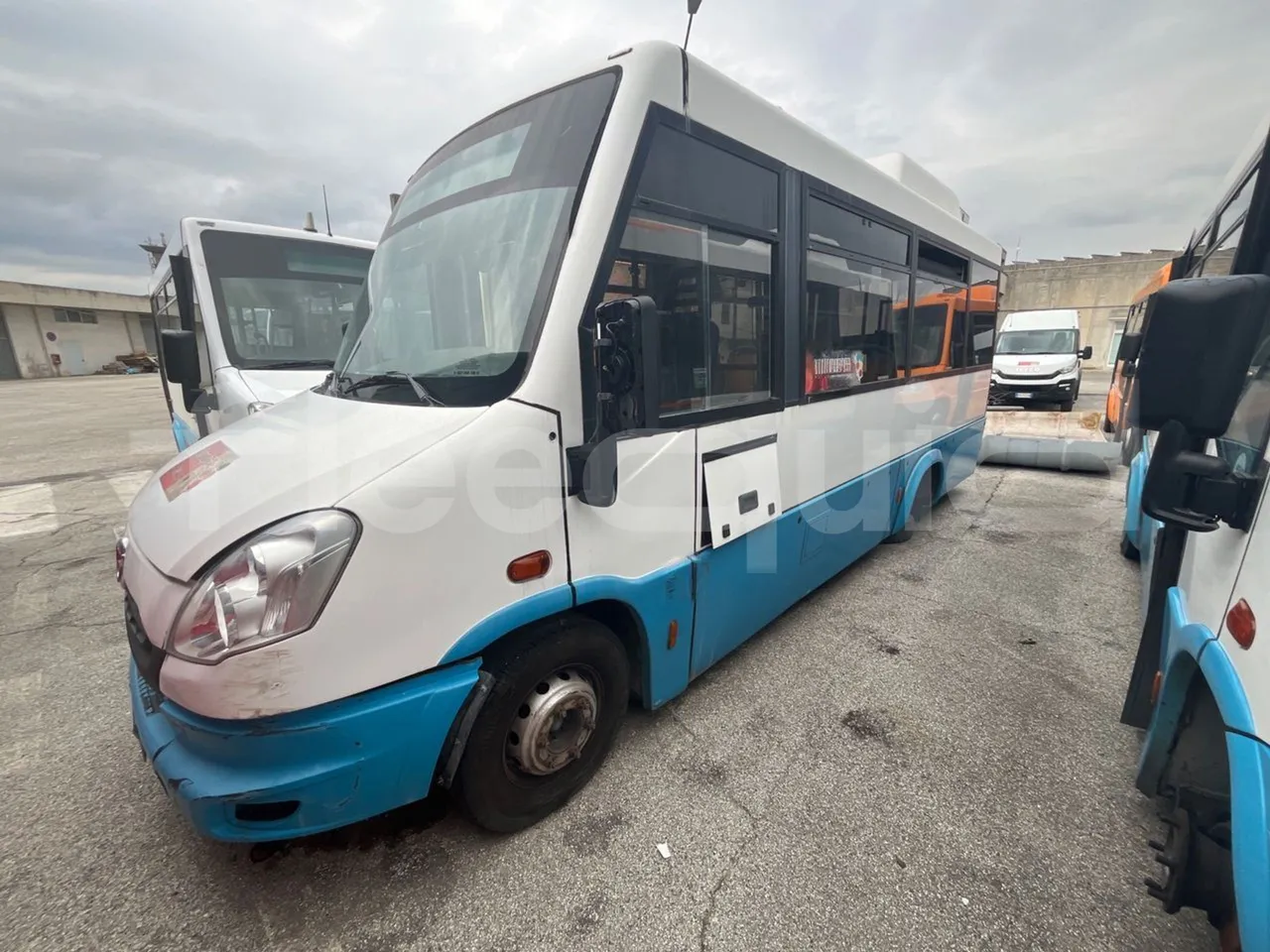 Iveco Sitcar CT 15 - EUR5 - 100kW - 7m - Base cover photo