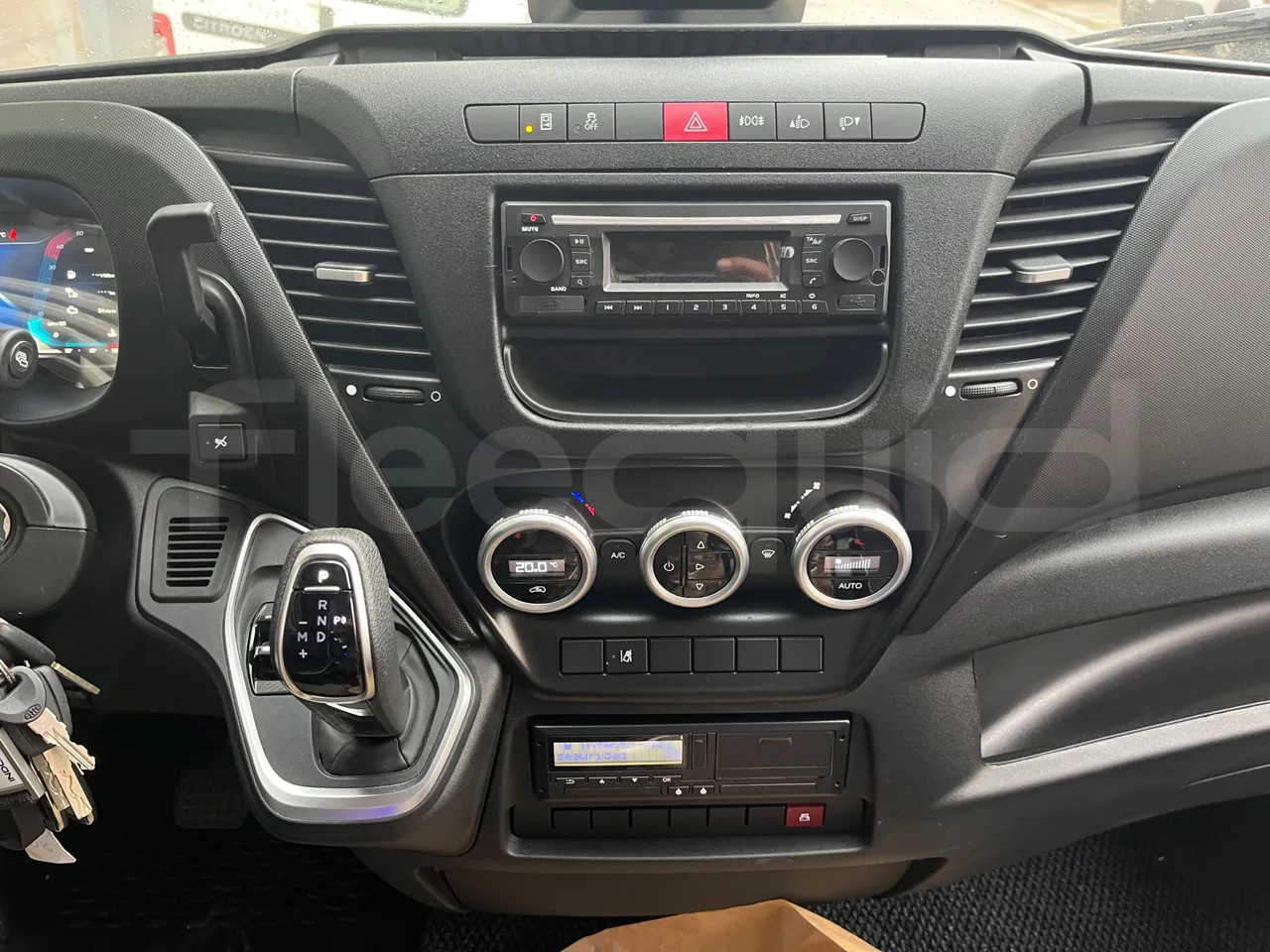 Iveco Indcar Wing/ Euro 6 - 152 Kw - 8.524 Mt - buttons panels on