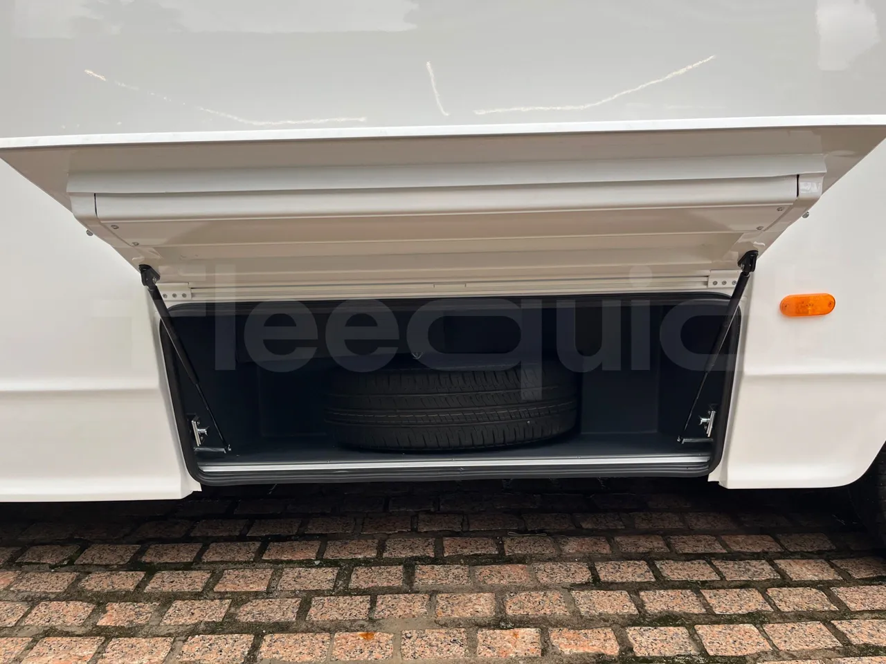 Iveco Indcar Wing/ Euro 6 - 152 Kw - 8.524 Mt - internal frame rust check