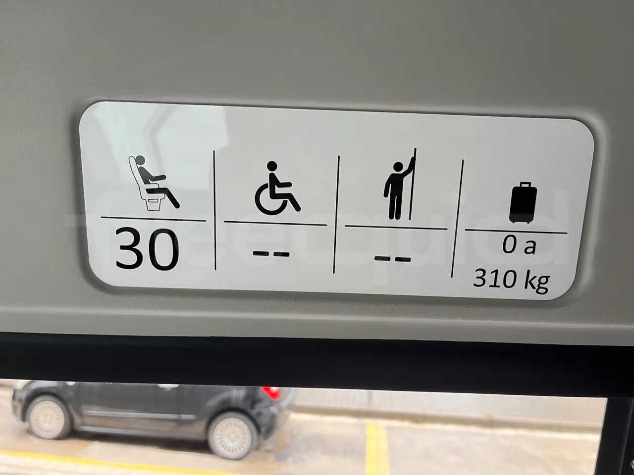 Iveco Indcar Wing/ Euro 6 - 152 Kw - 8.524 Mt - seat plate photo